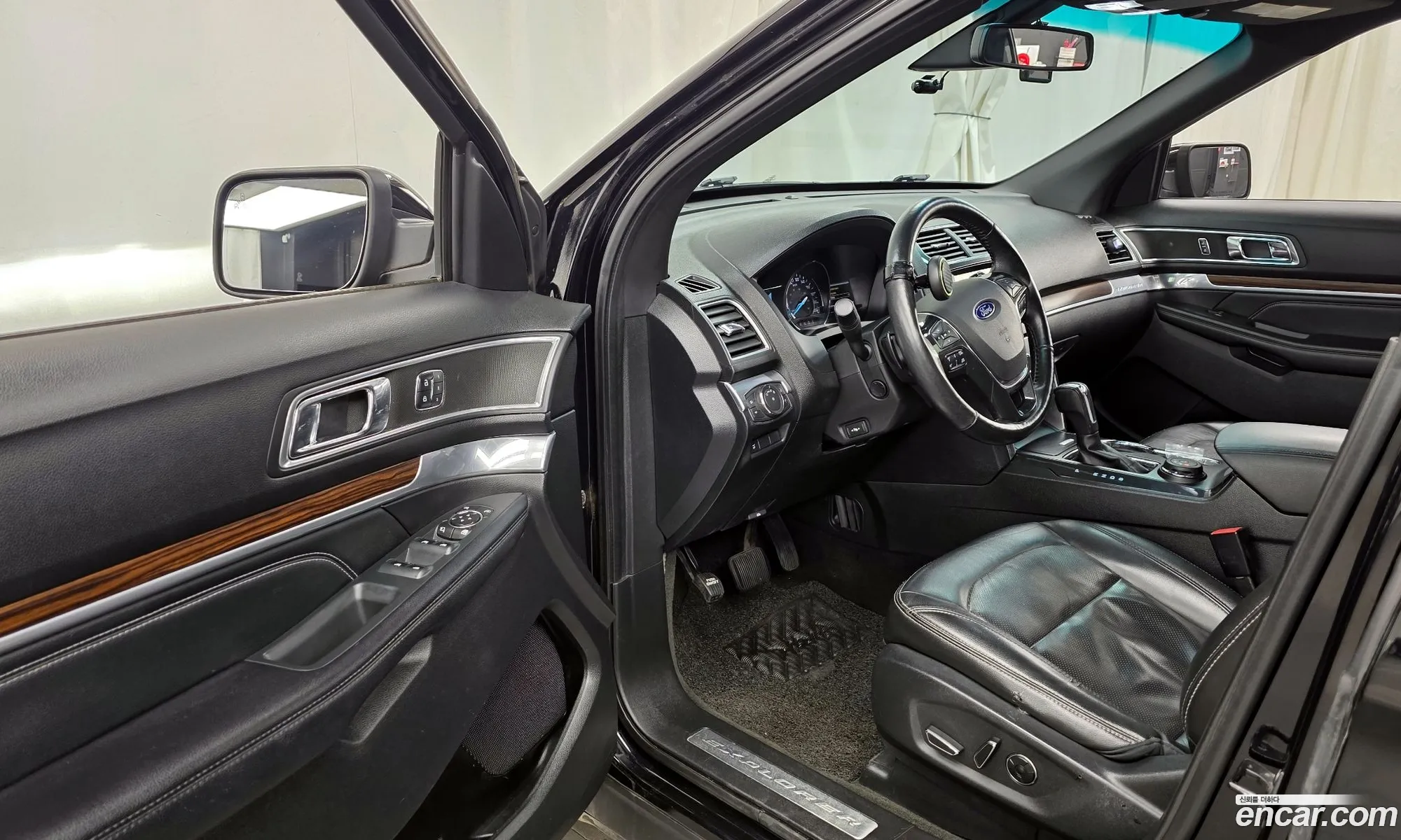 Ford Explorer 2016 1FM5K8FH3GGD08014 — 5