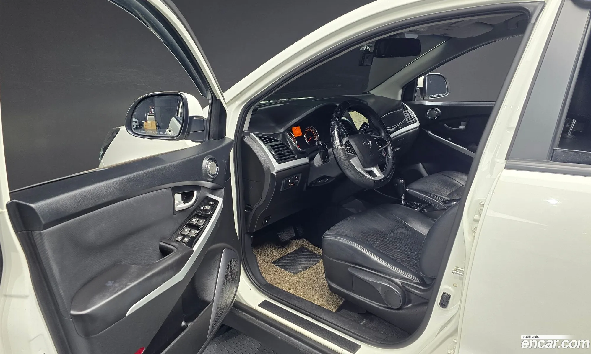 KG Mobility (SsangYong) Style Korando C