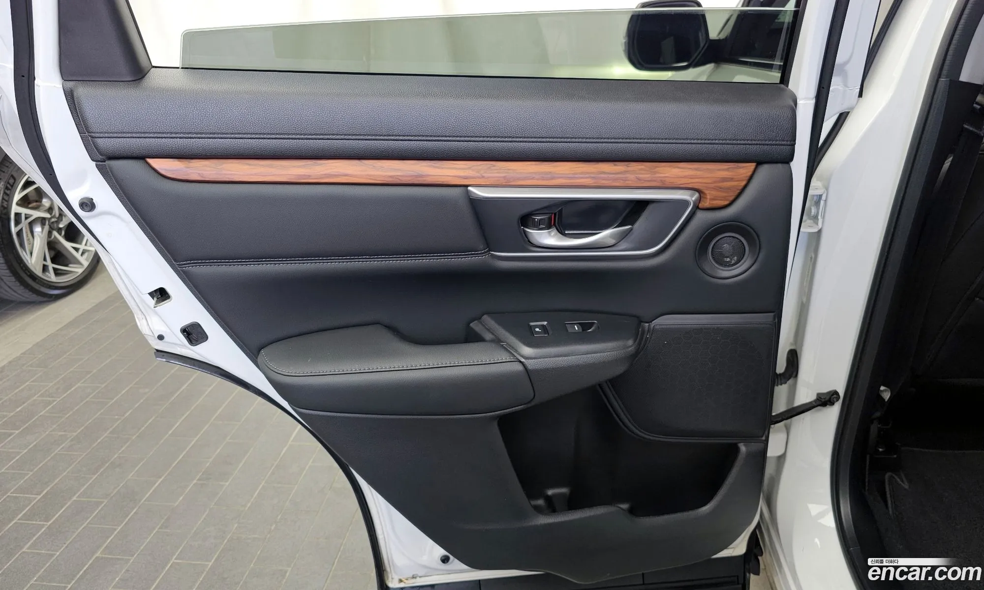 Honda CR-V 2021 5J6RW1870ML520479 — 24