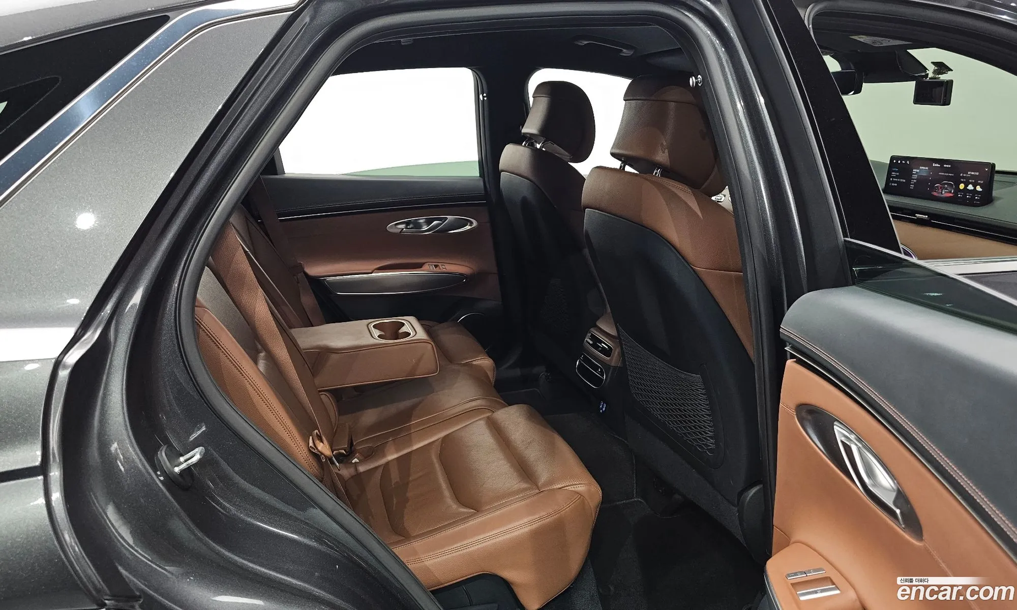 Genesis GV70 2021 — 30