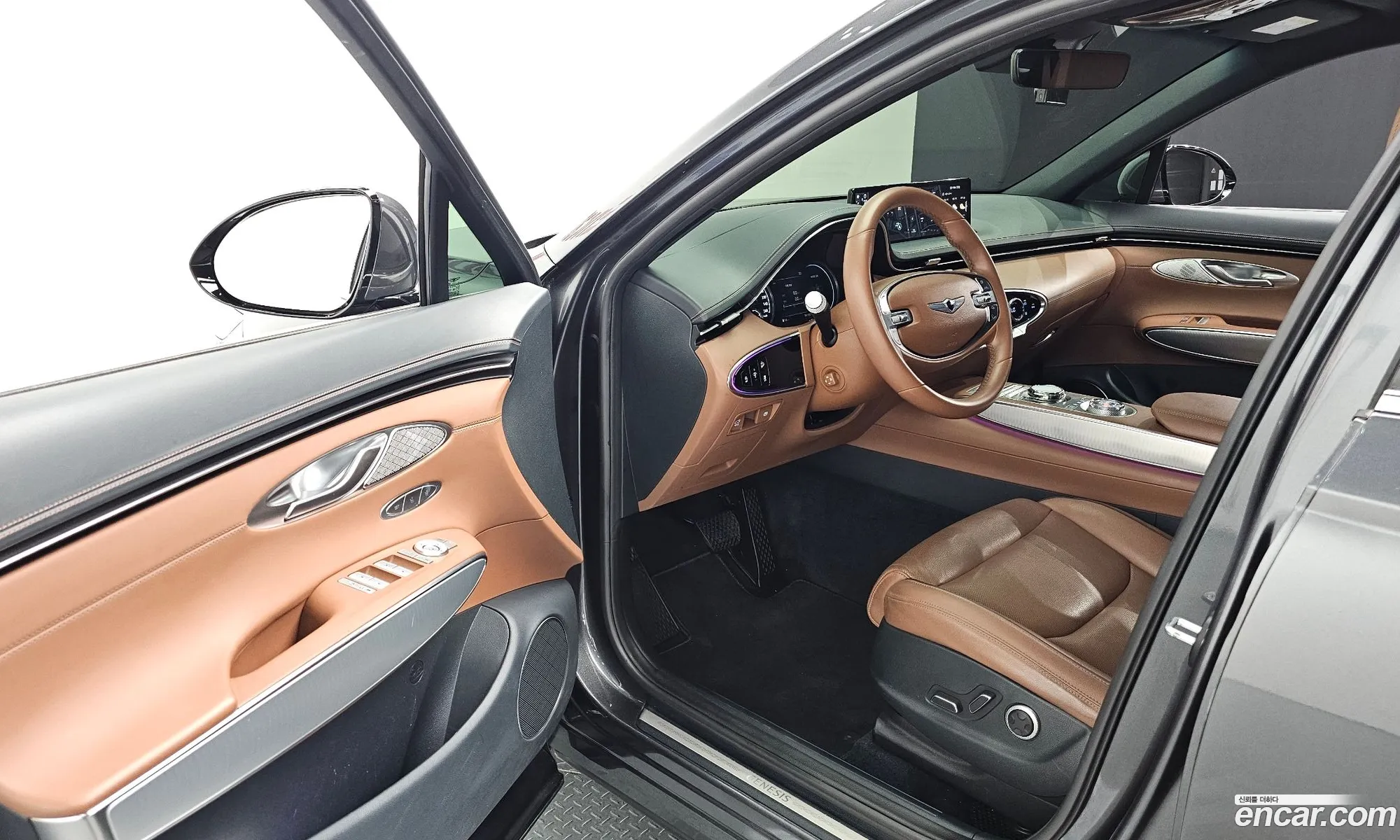 Genesis GV70 2021 — 24