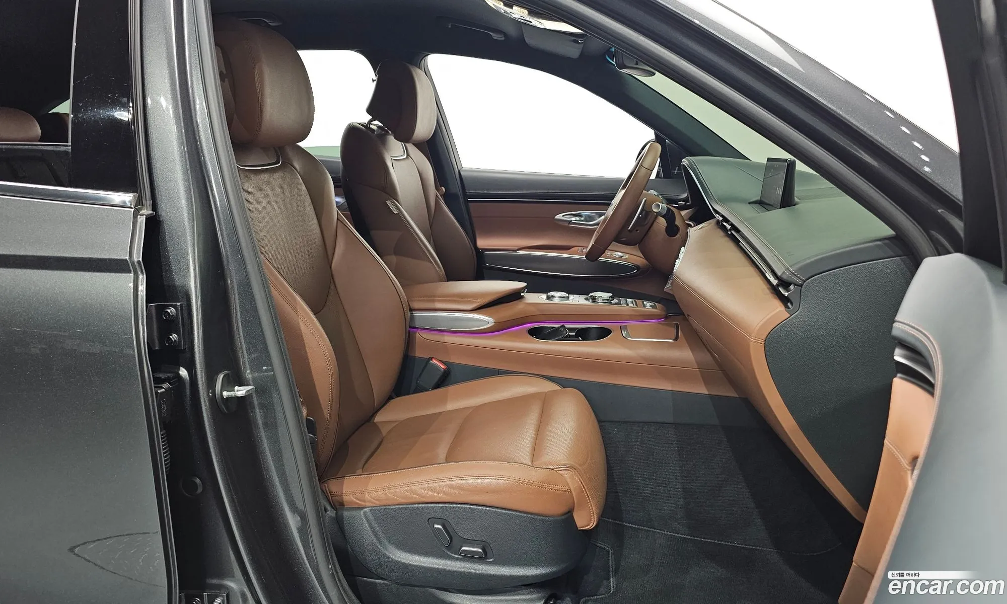 Genesis GV70 2021 — 29