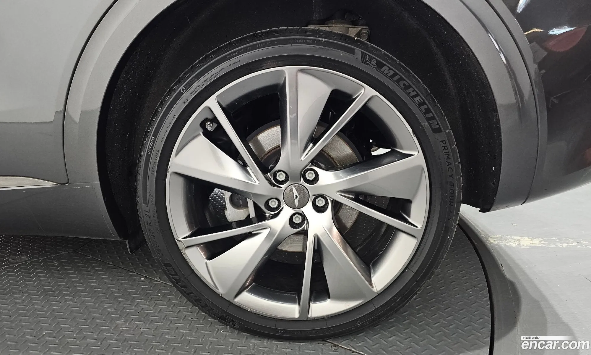 Genesis GV70 2021 — 28