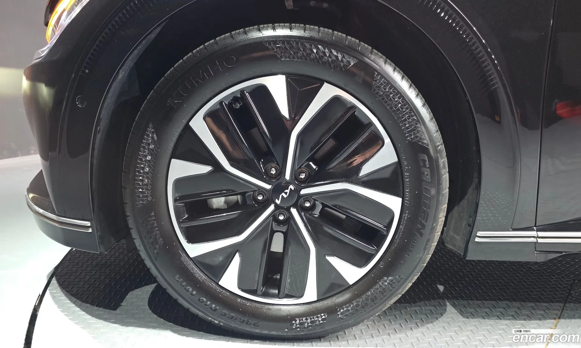 Kia EV6 2023 — 27