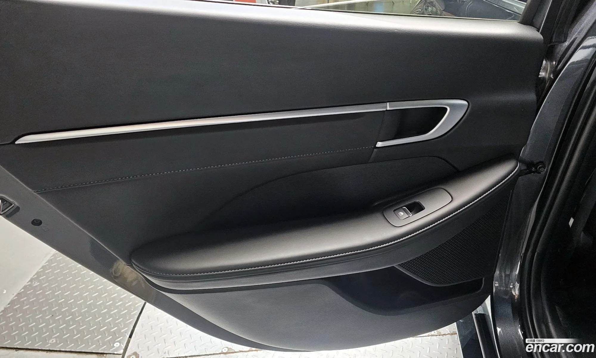 Hyundai Sonata the Edge Hybrid 2024 — 16