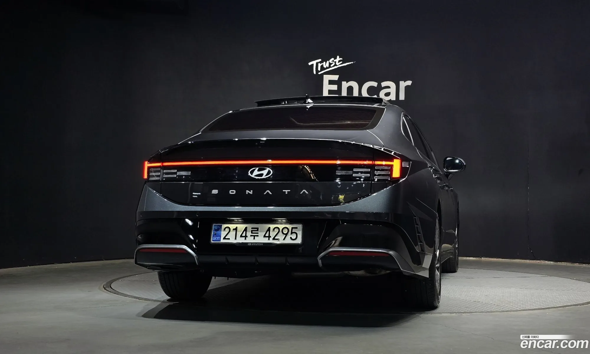 Hyundai Sonata the Edge Hybrid 2024 — 32