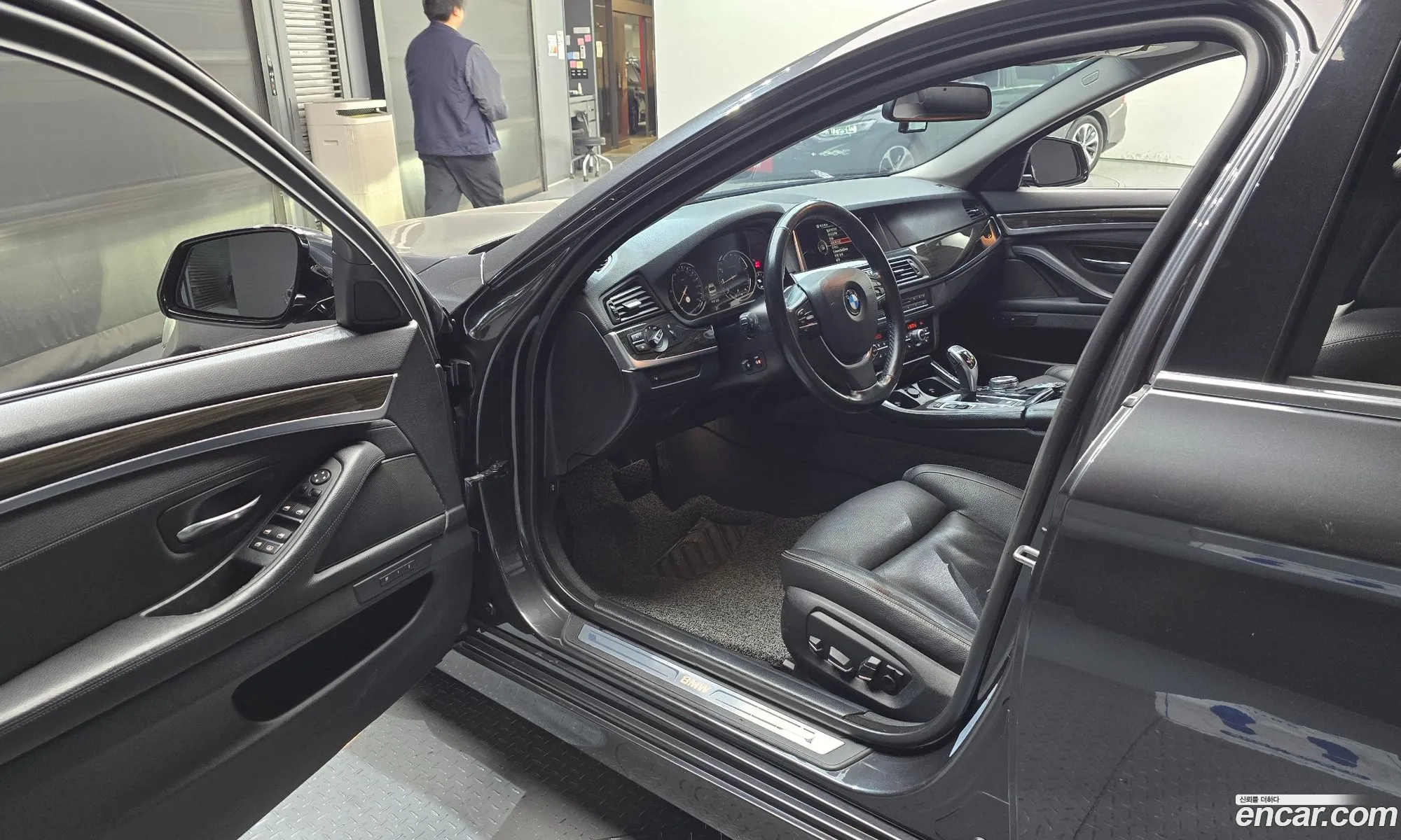 BMW 5 Series 2015 WBA5A7101FD817566 — 4