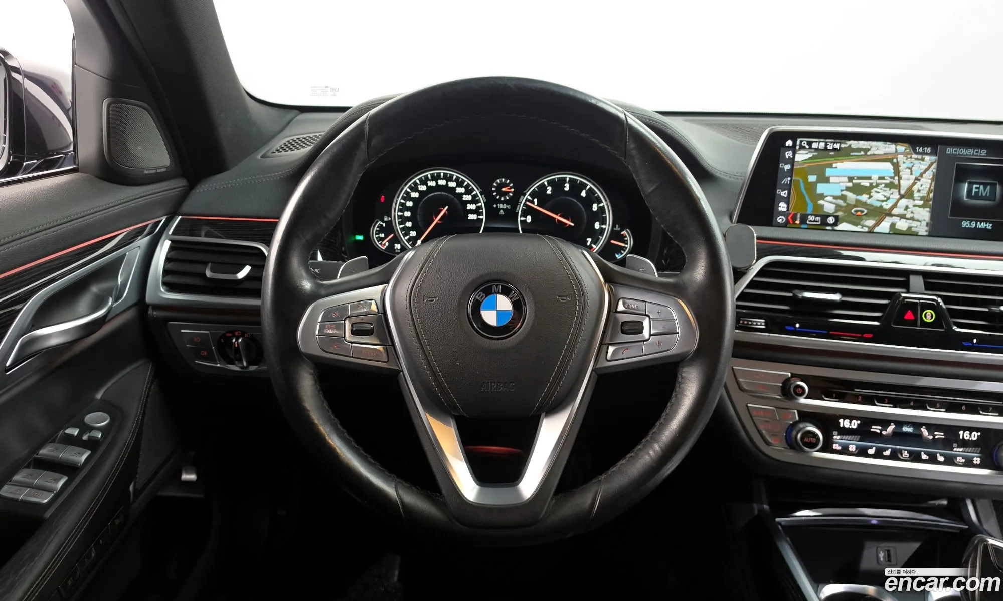 BMW 7 Series 2018 — 8