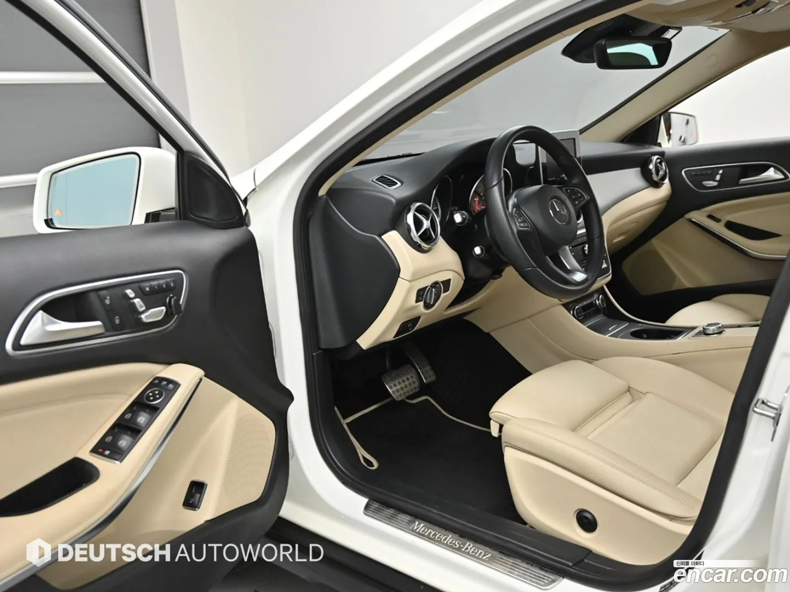 Mercedes-Benz GLA-Class X156 2018 — 3