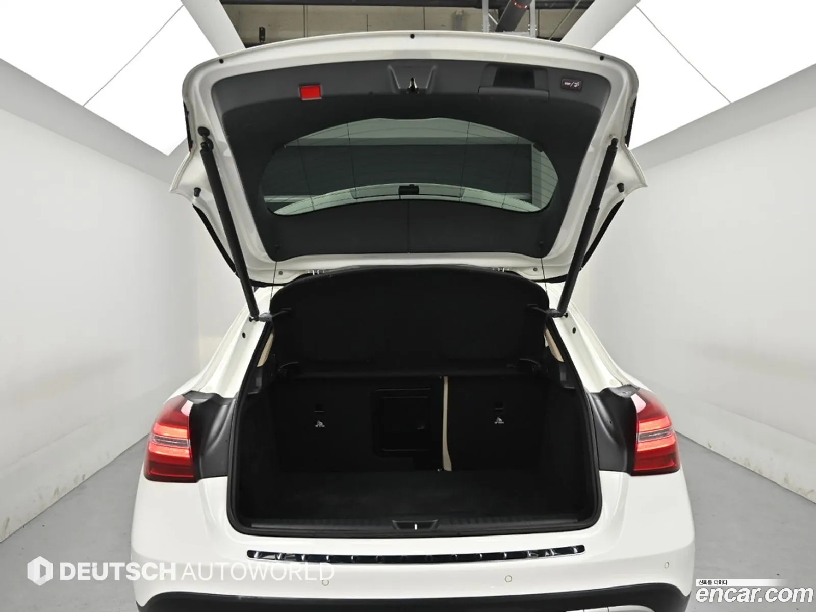 Mercedes-Benz GLA-Class X156 2018 — 18