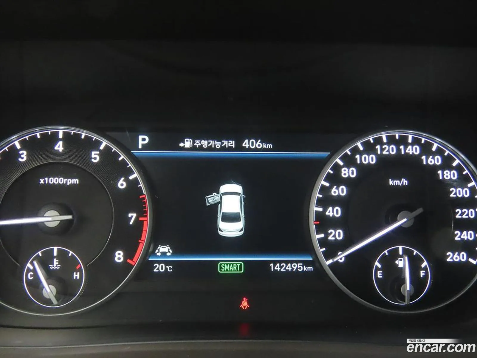 Genesis EQ900 2016 — 11