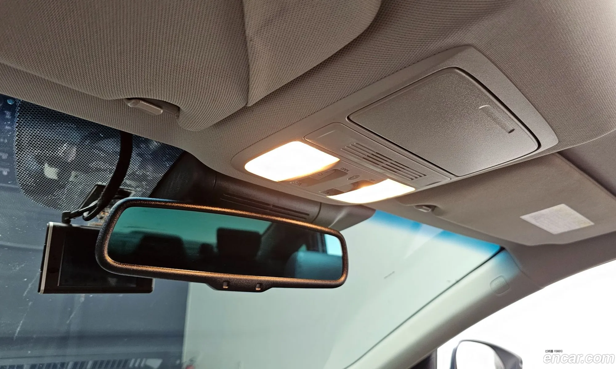 Honda Accord 10th Gen 2019 1HGCV3690KA511925 — 31