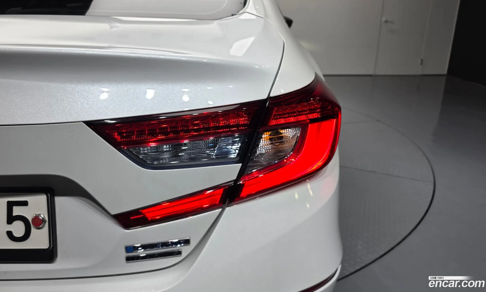 Honda Accord 10th Gen 2019 1HGCV3690KA511925 — 22