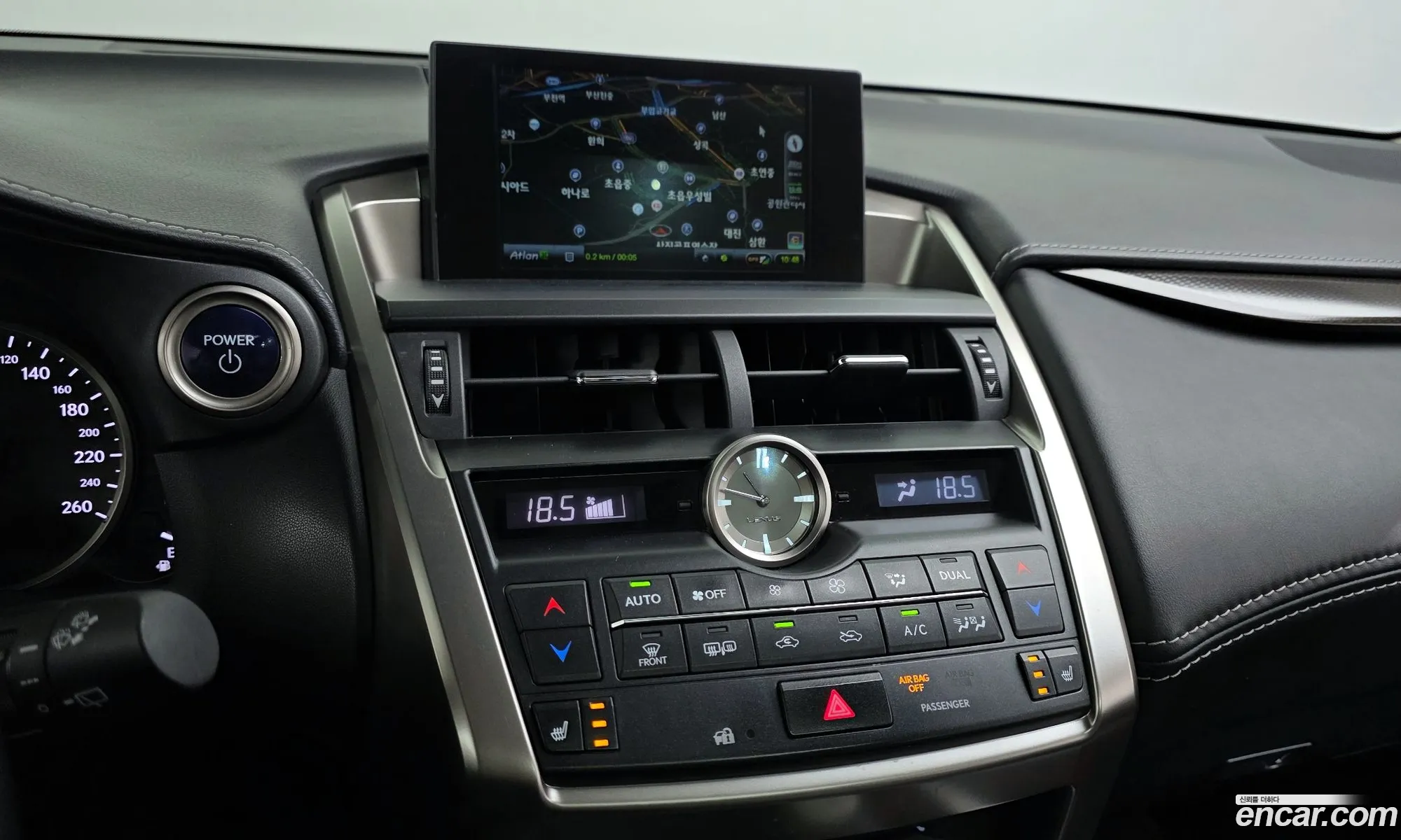 Lexus NX300h 2017 JTJBJRBZ5H2071164 — 3
