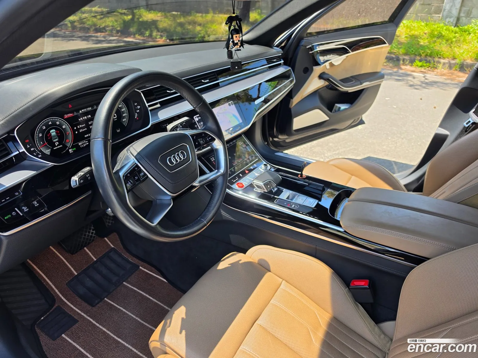 Audi A8 2021 — 15