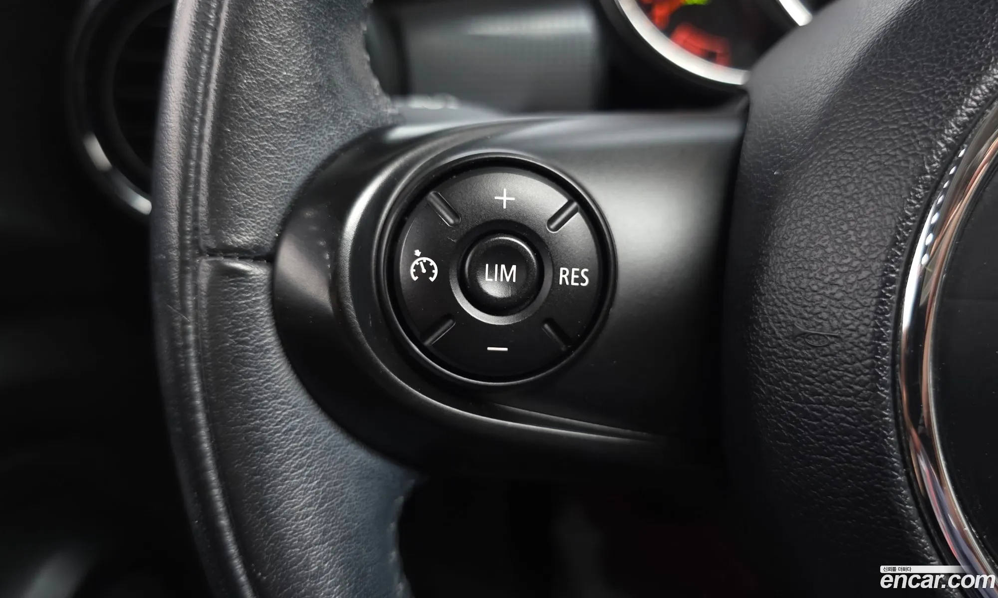 Mini Cooper D 2015 — 16