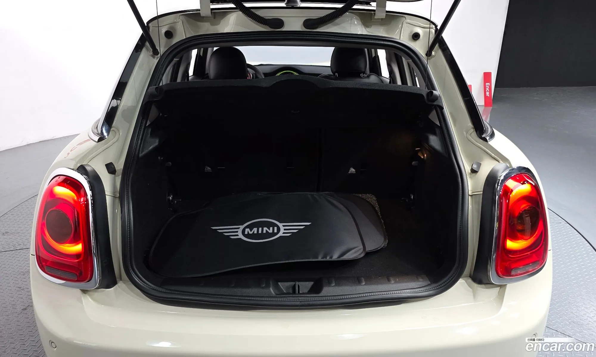 Mini Cooper D 2015 — 9