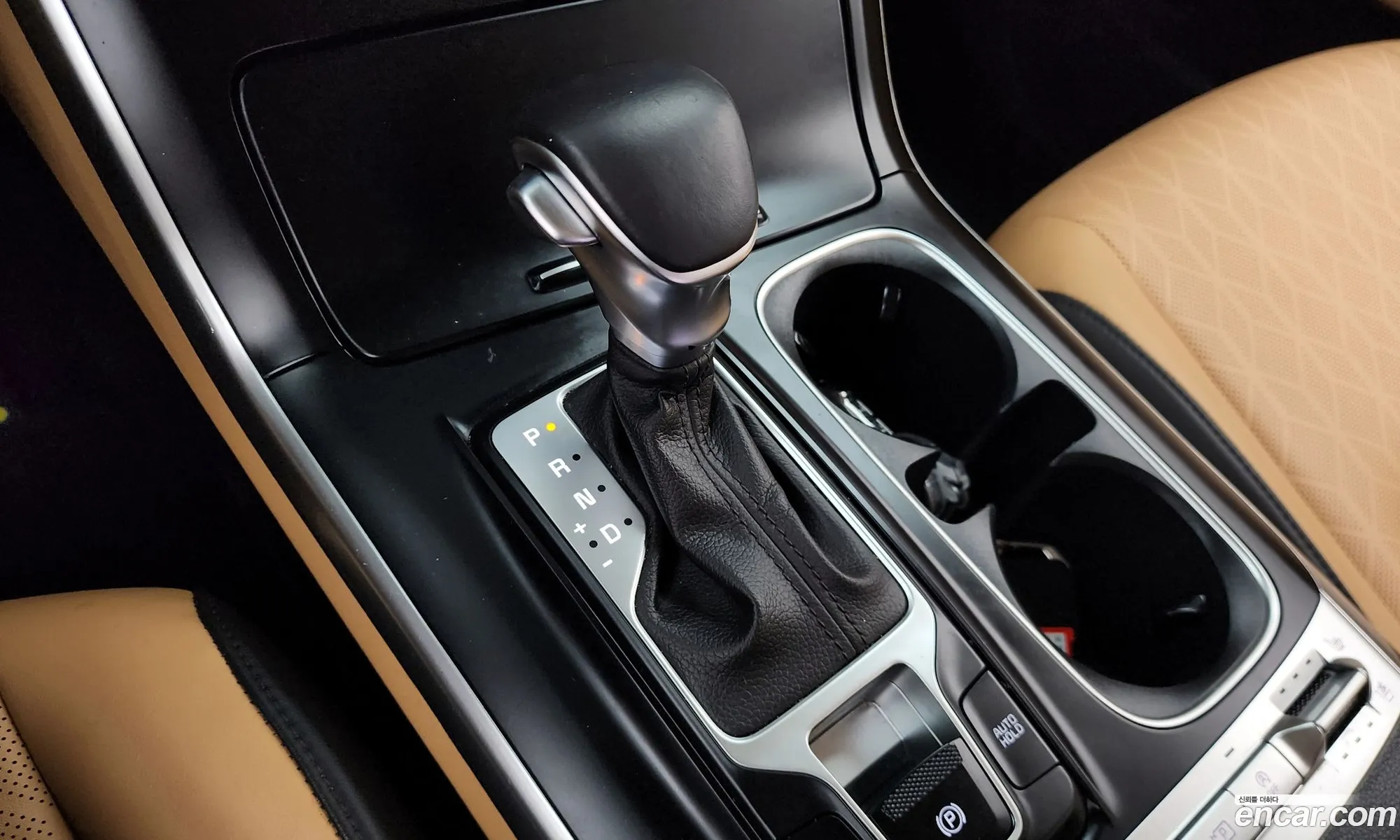 Kia Carnival 2022 — 23