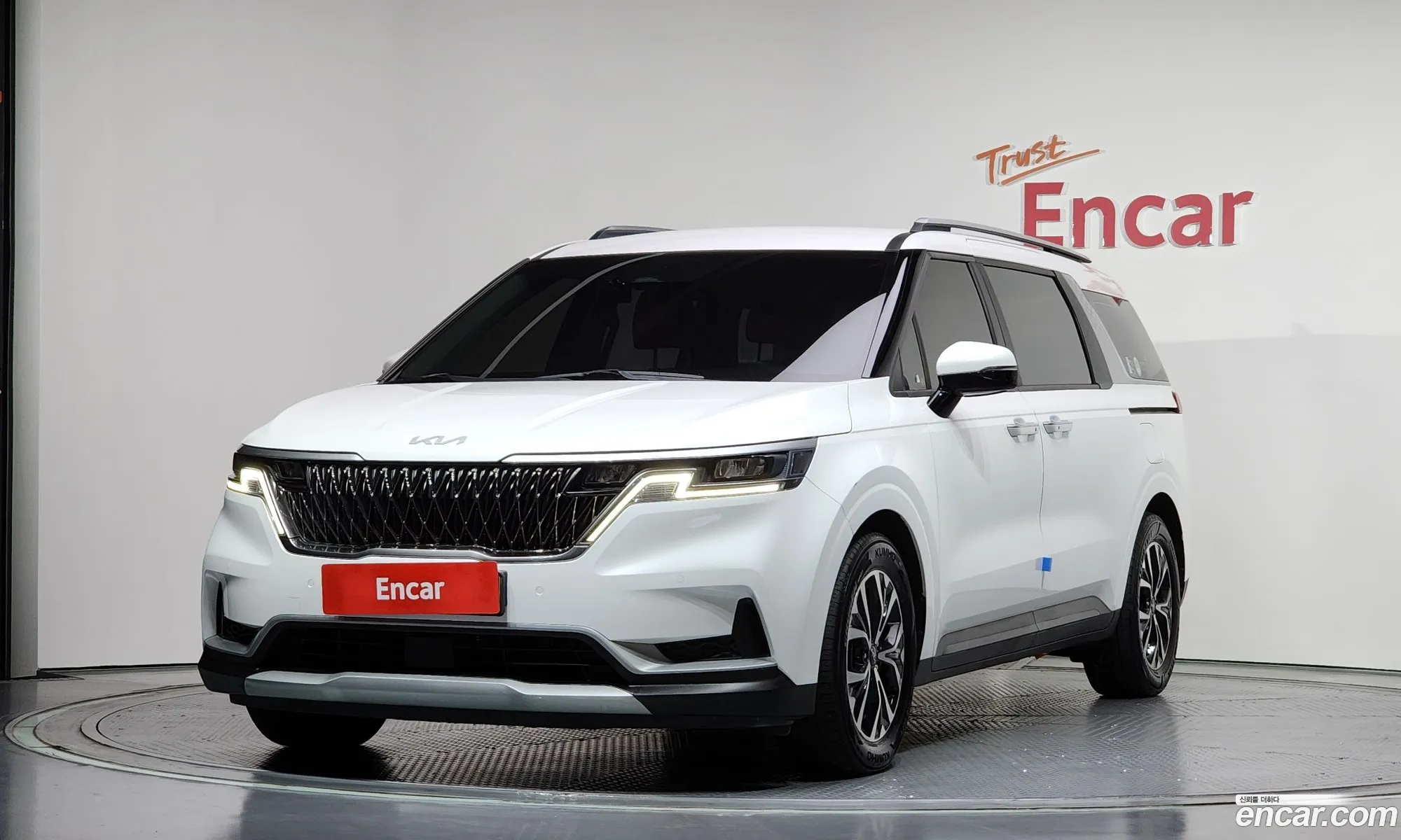 Kia Carnival 2022 — 7
