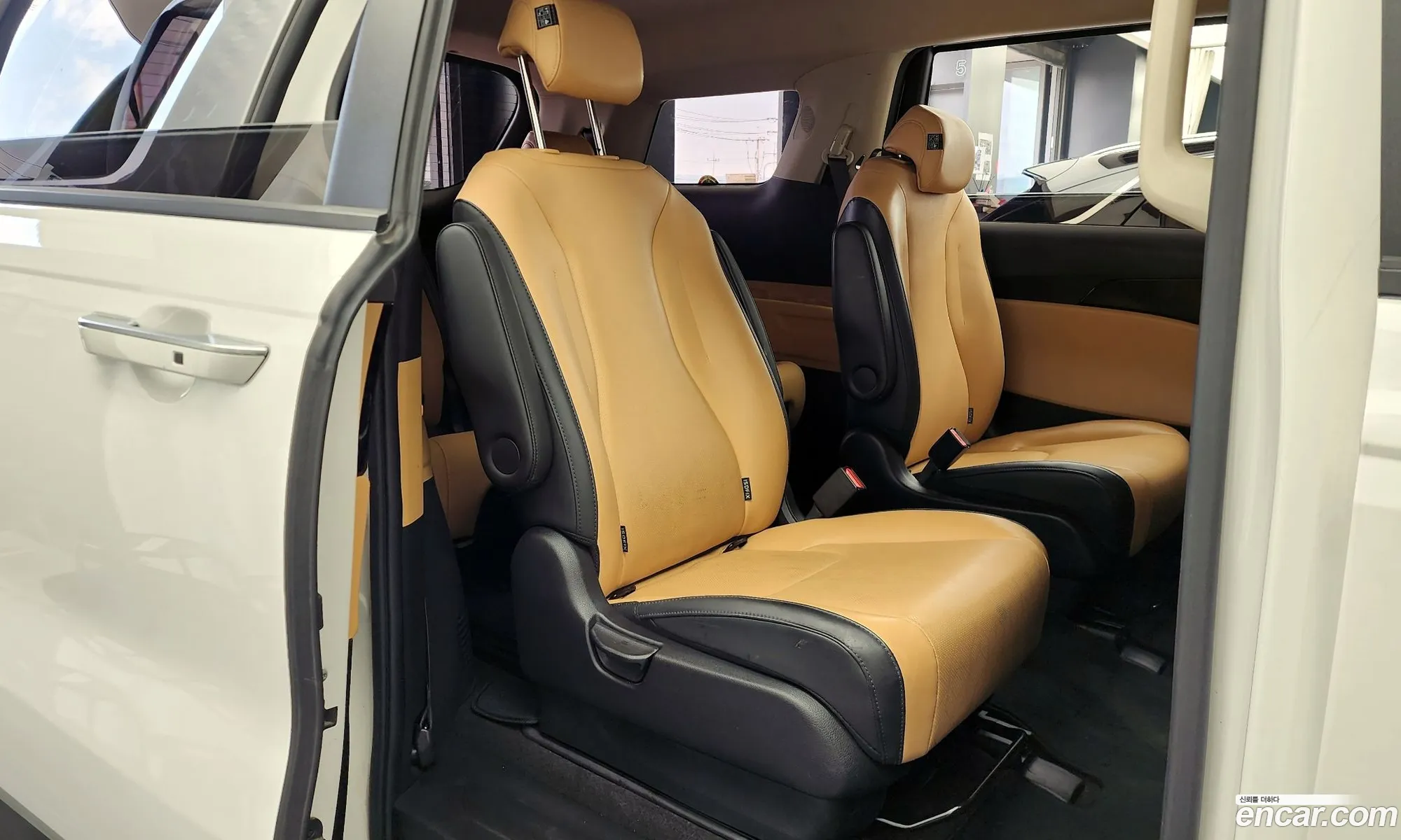 Kia Carnival 2022 — 9