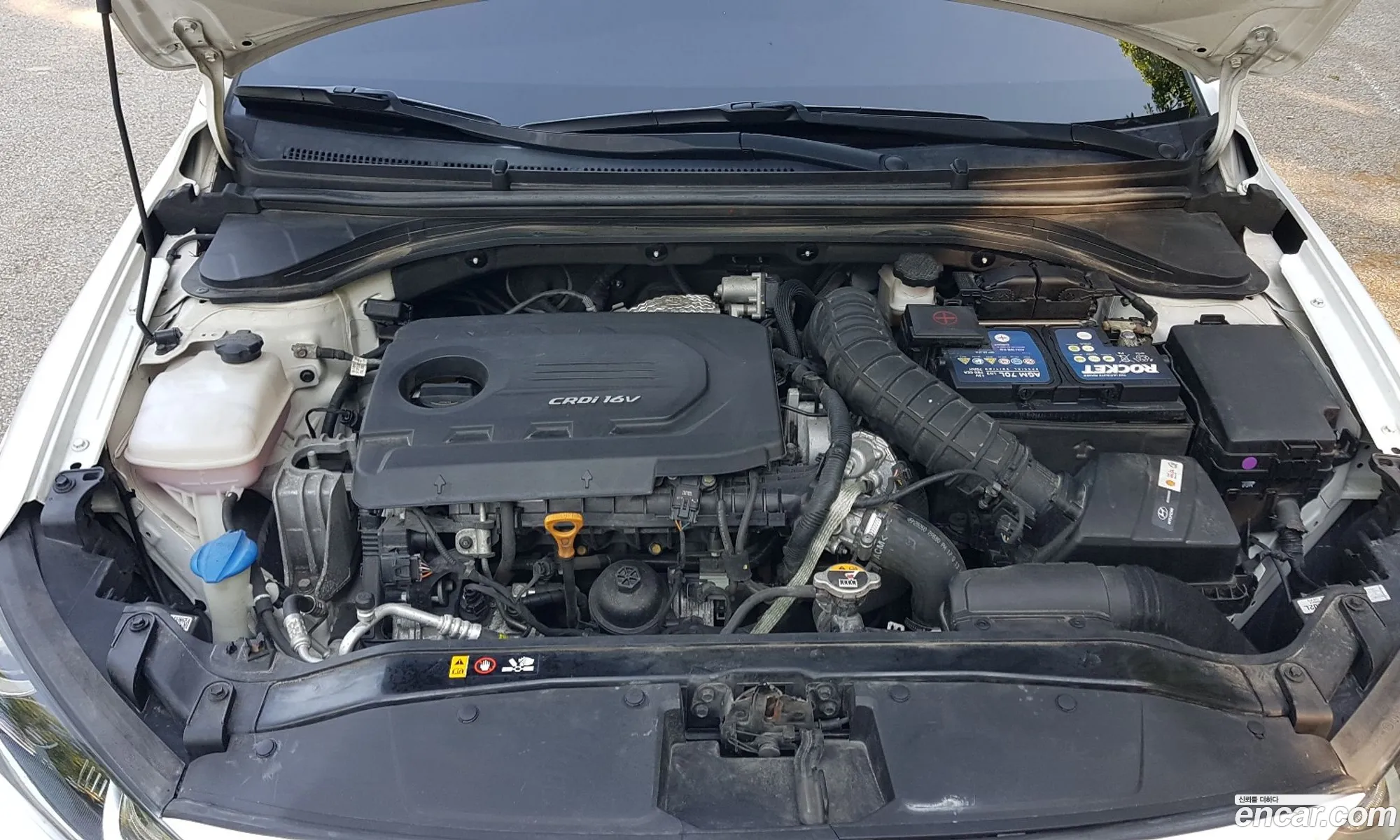 Hyundai Elantra AD 2017 — 14