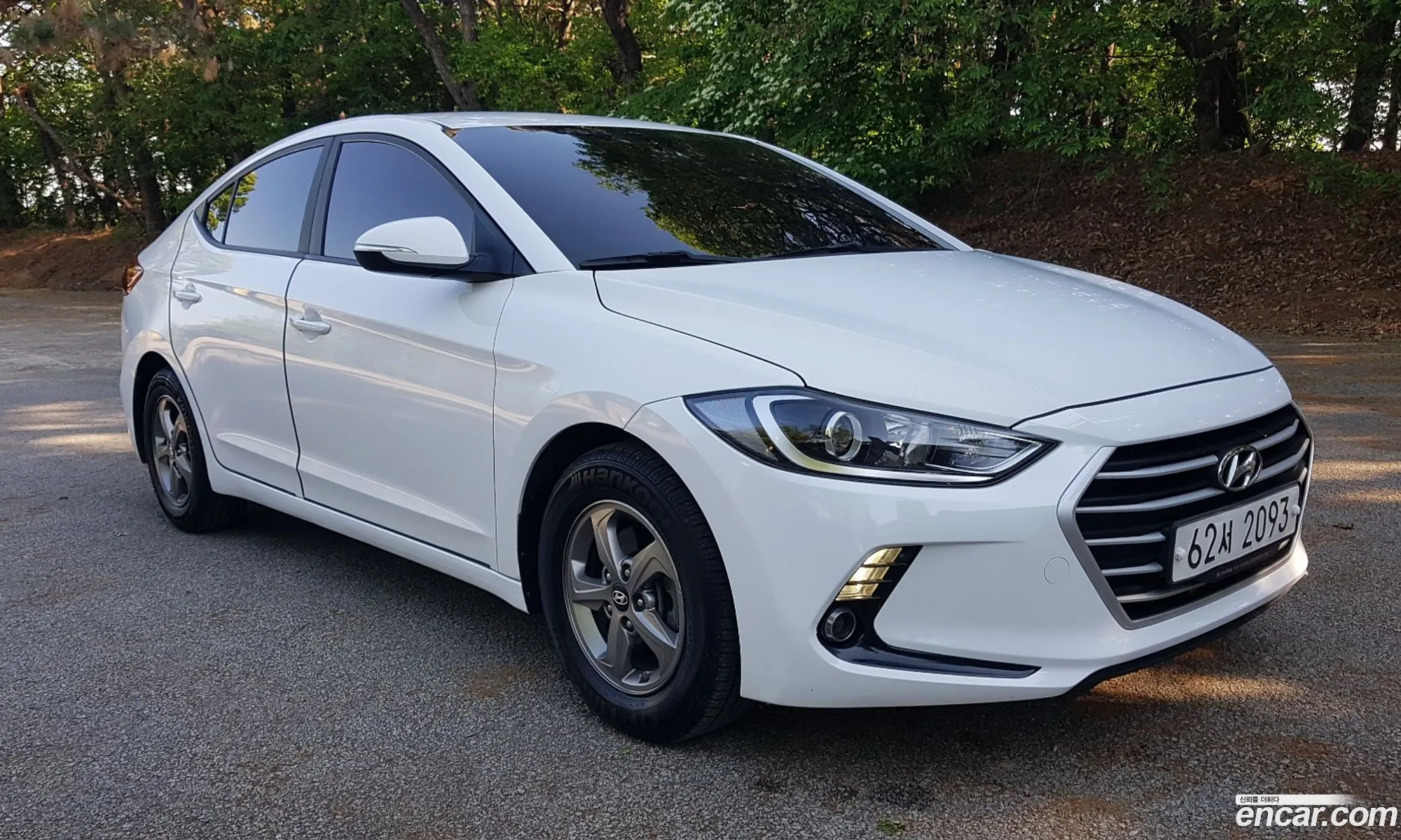 Hyundai Elantra AD 2017 — 15