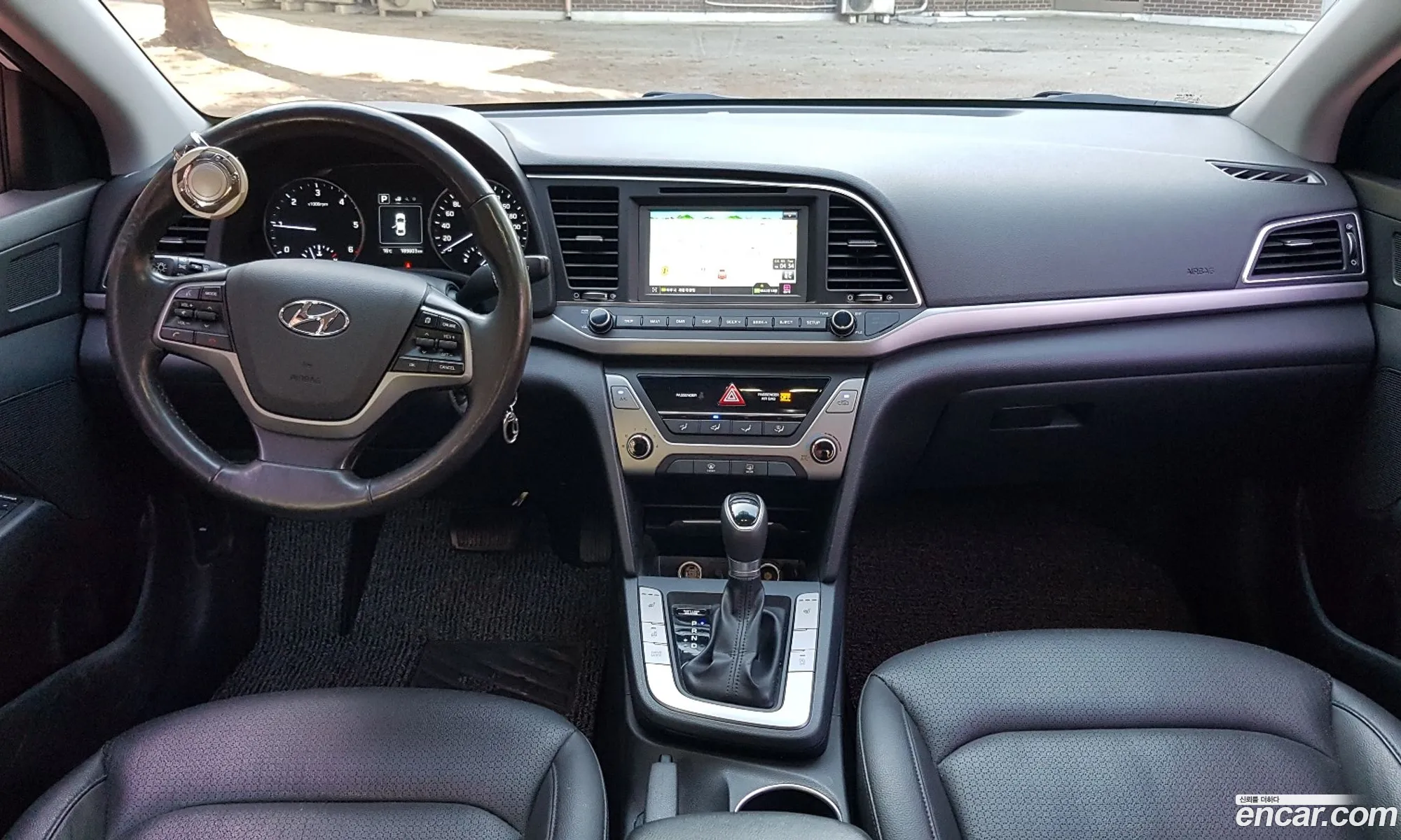 Hyundai Elantra AD 2017 — 2