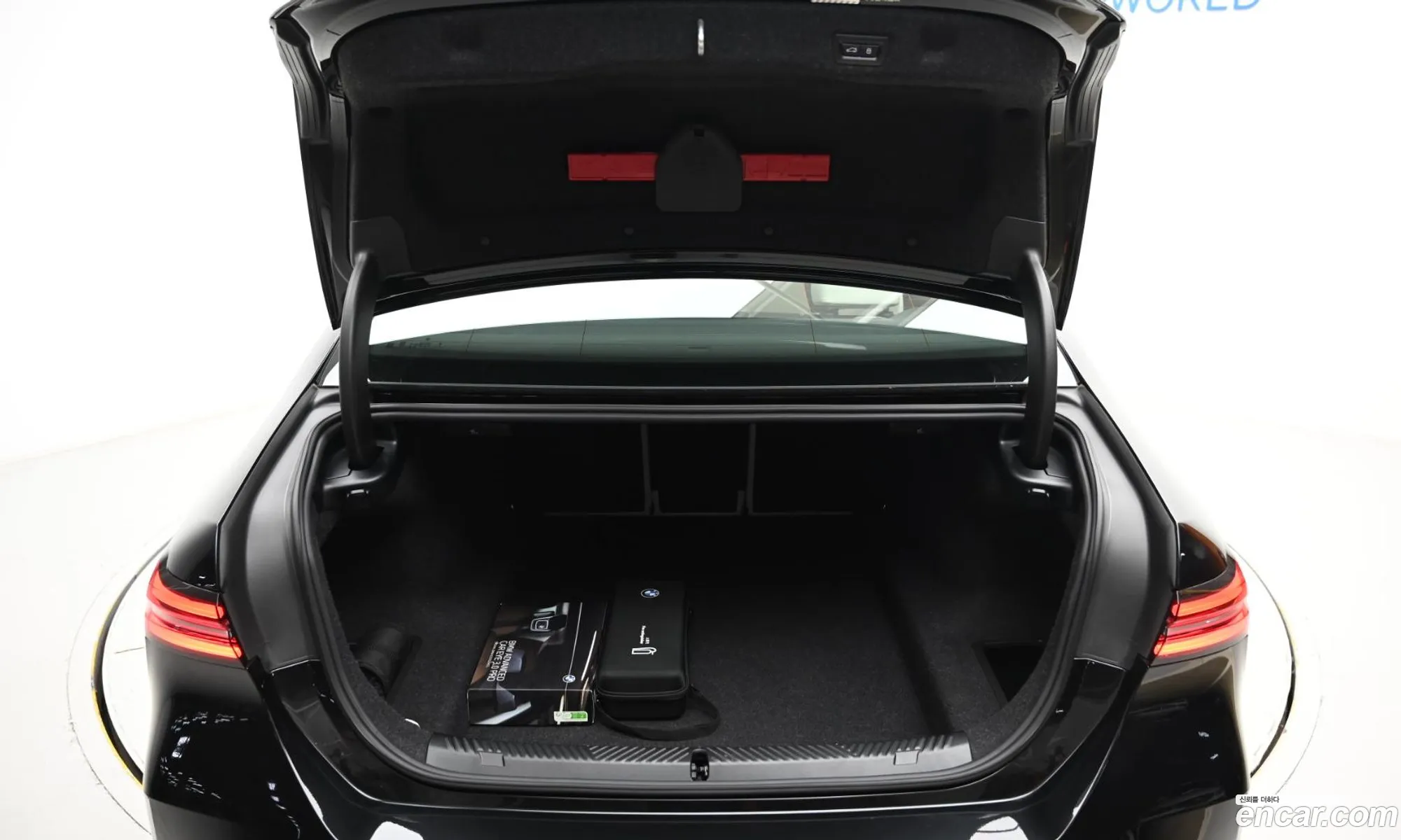 BMW 5 Series 2025 — 6