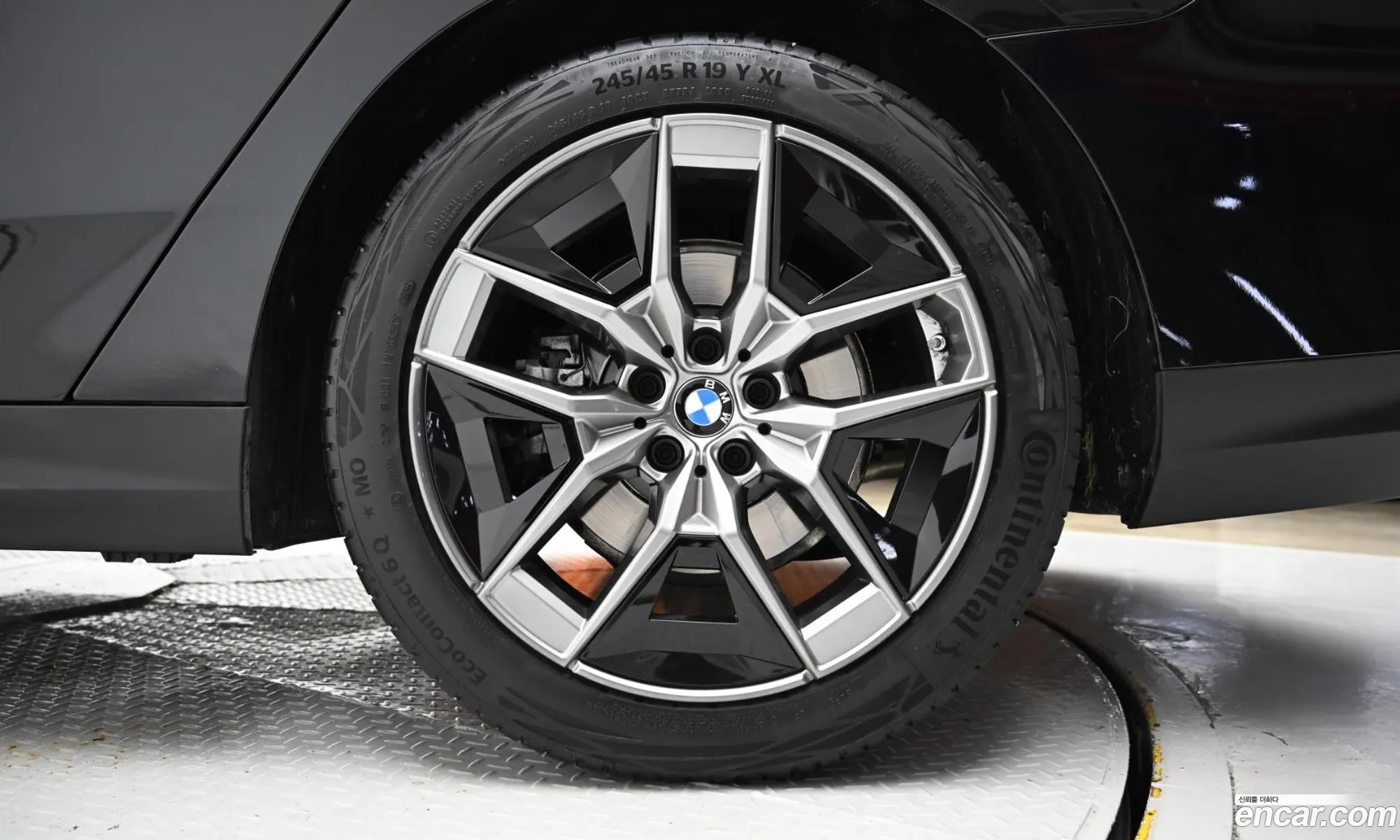 BMW 5 Series 2025 — 2