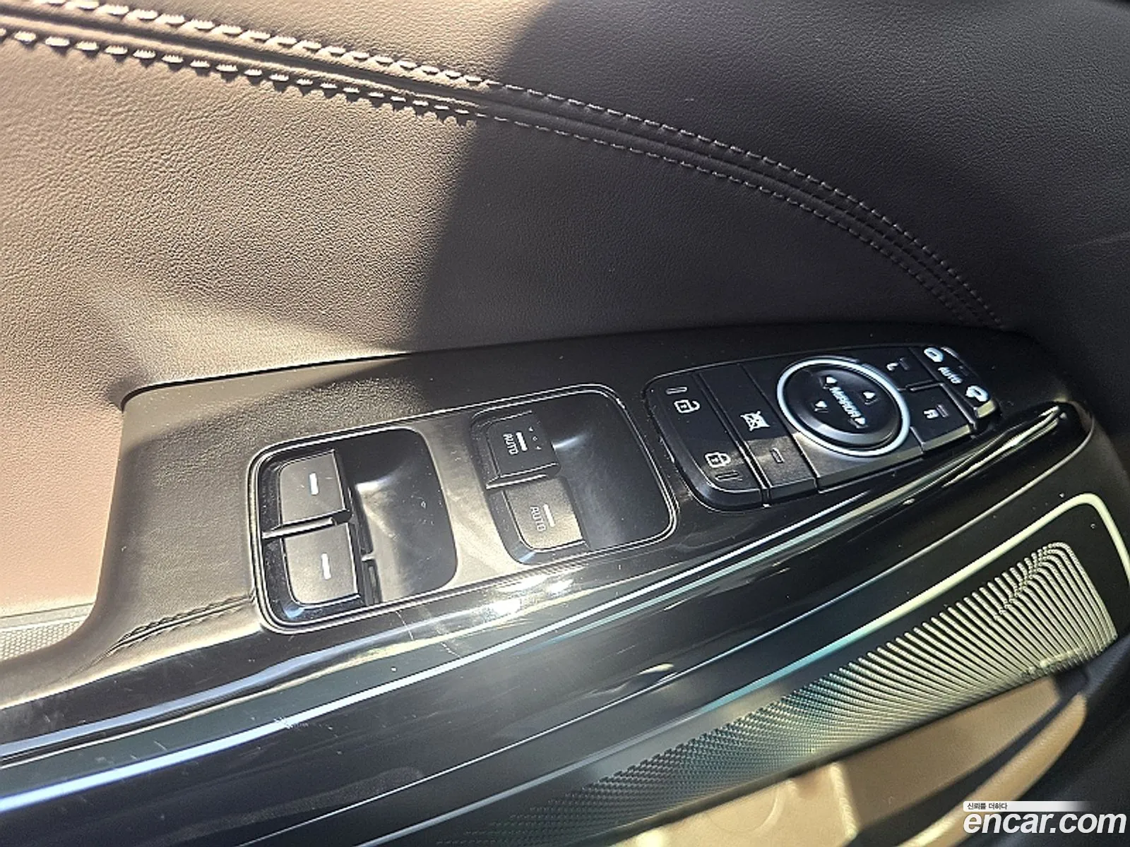 Kia K7 2019 — 16