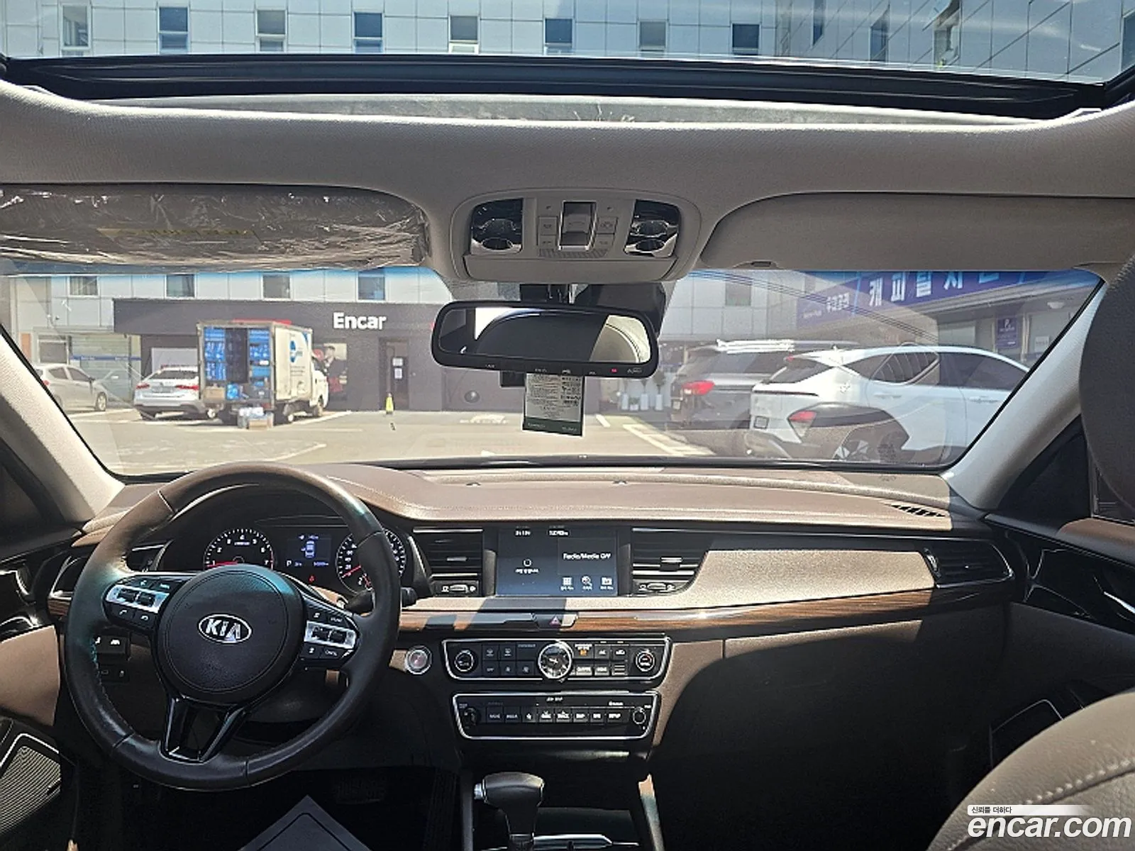 Kia K7 2019 — 8