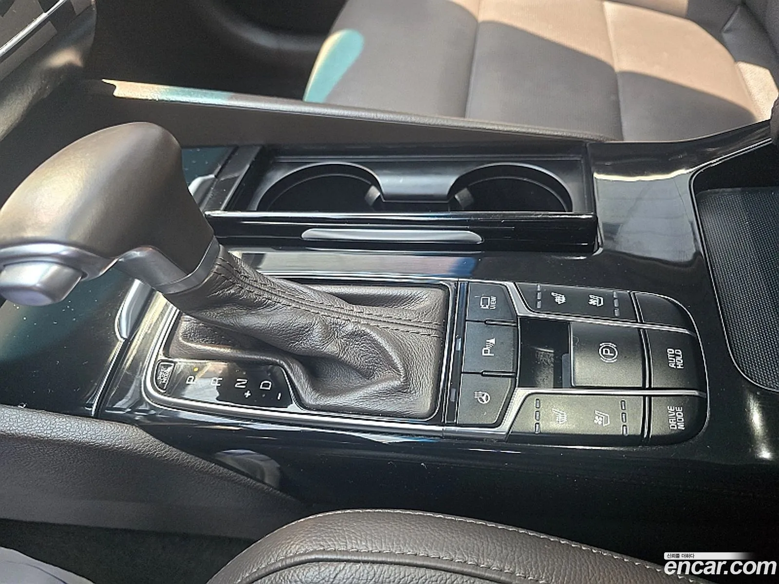 Kia K7 2019 — 3