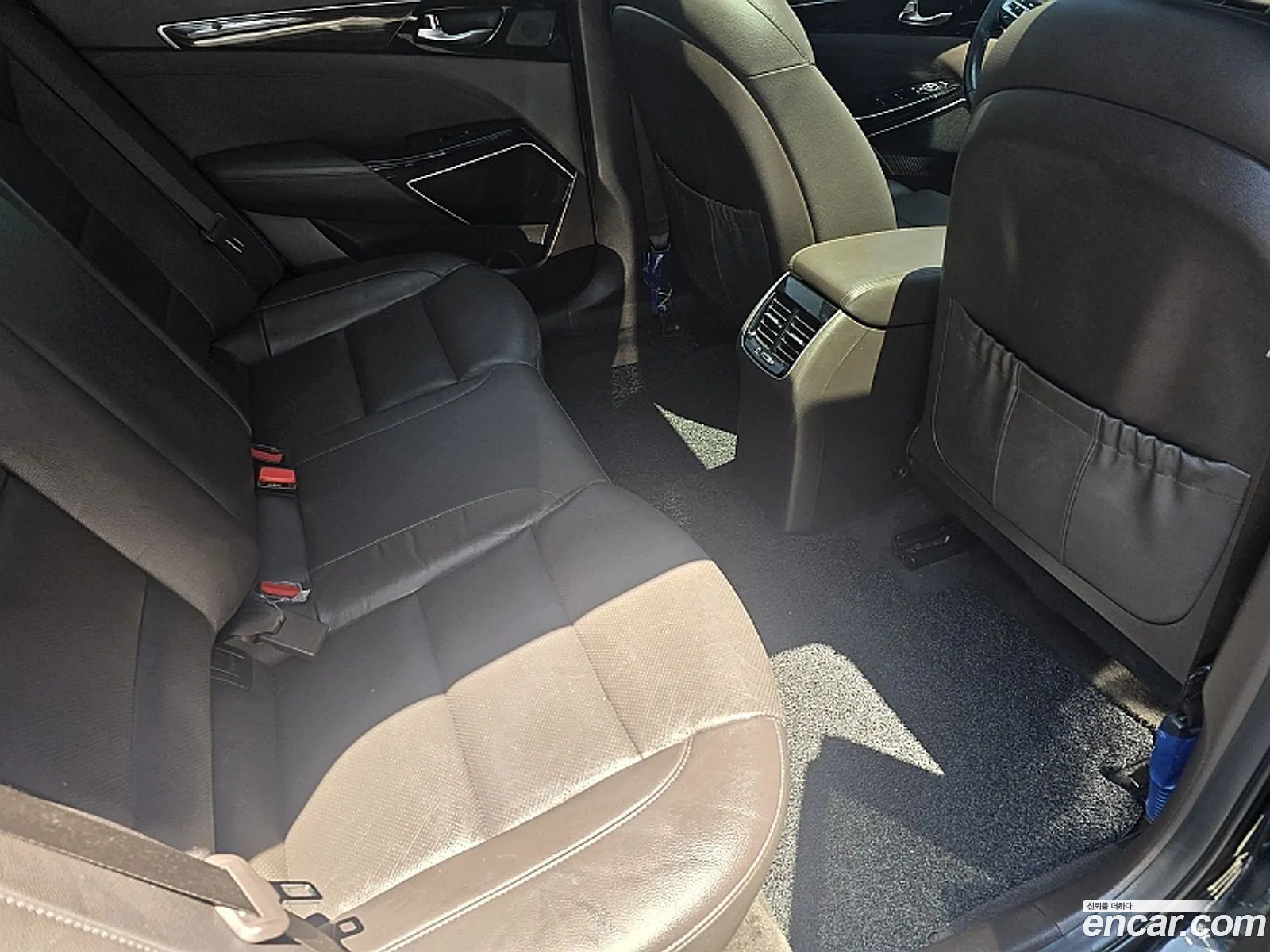 Kia K7 2019 — 17