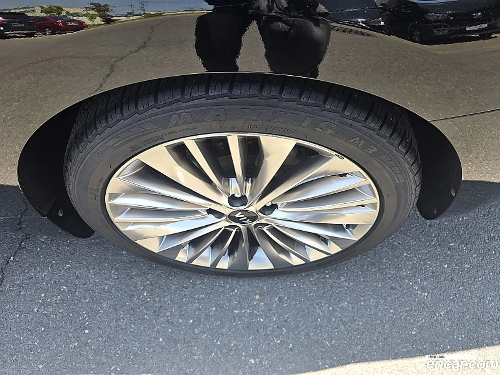 Kia K7 2019 — 12