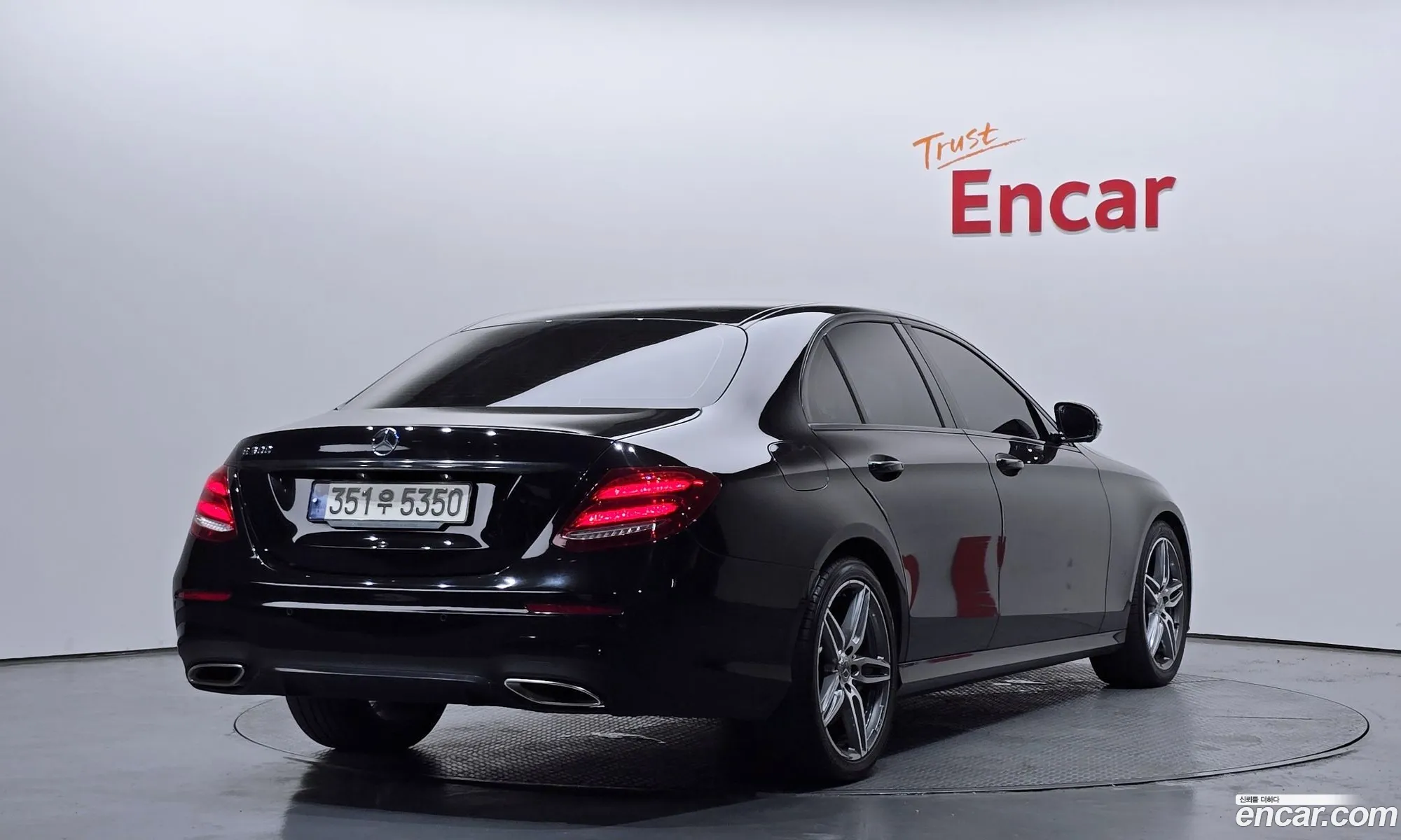 Mercedes-Benz E-Class W213 2018 WDDZF4JB2KA574423 — 7