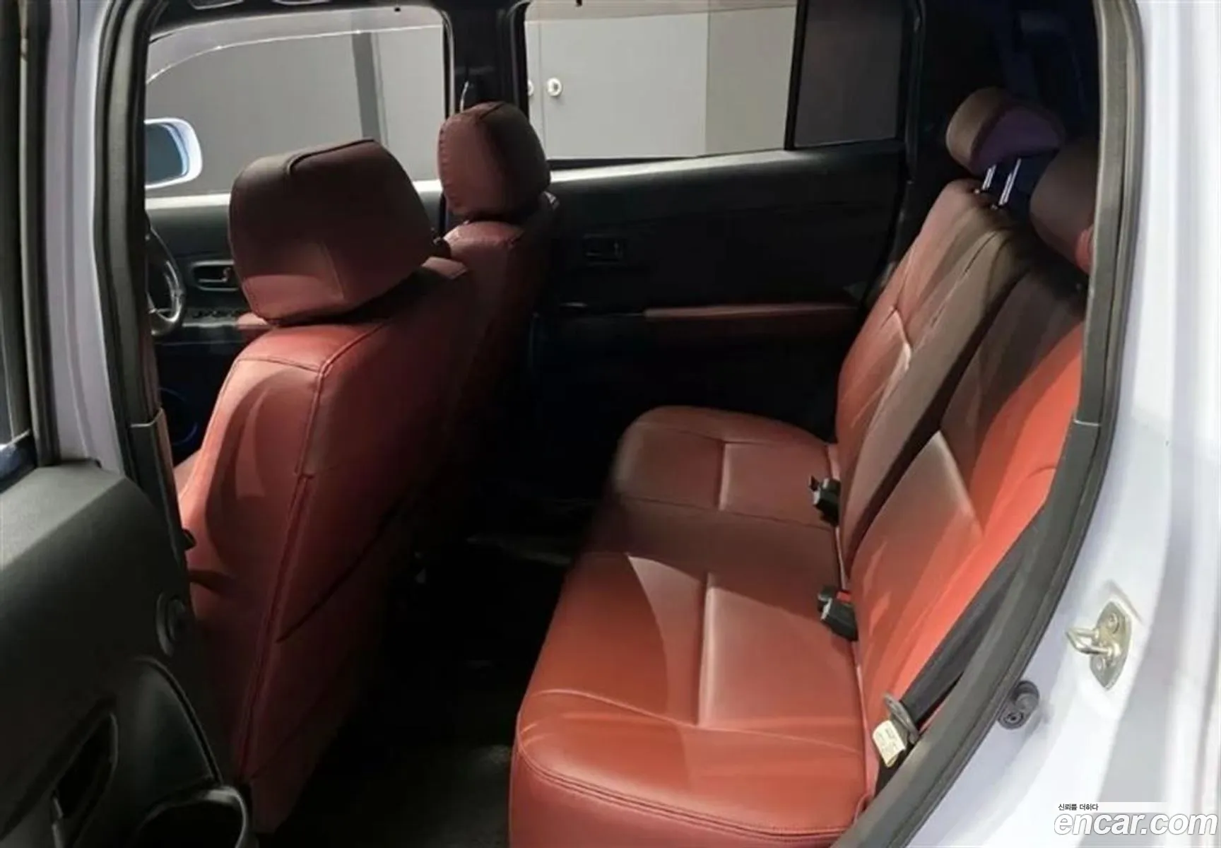 Toyota bB 2006 — 12