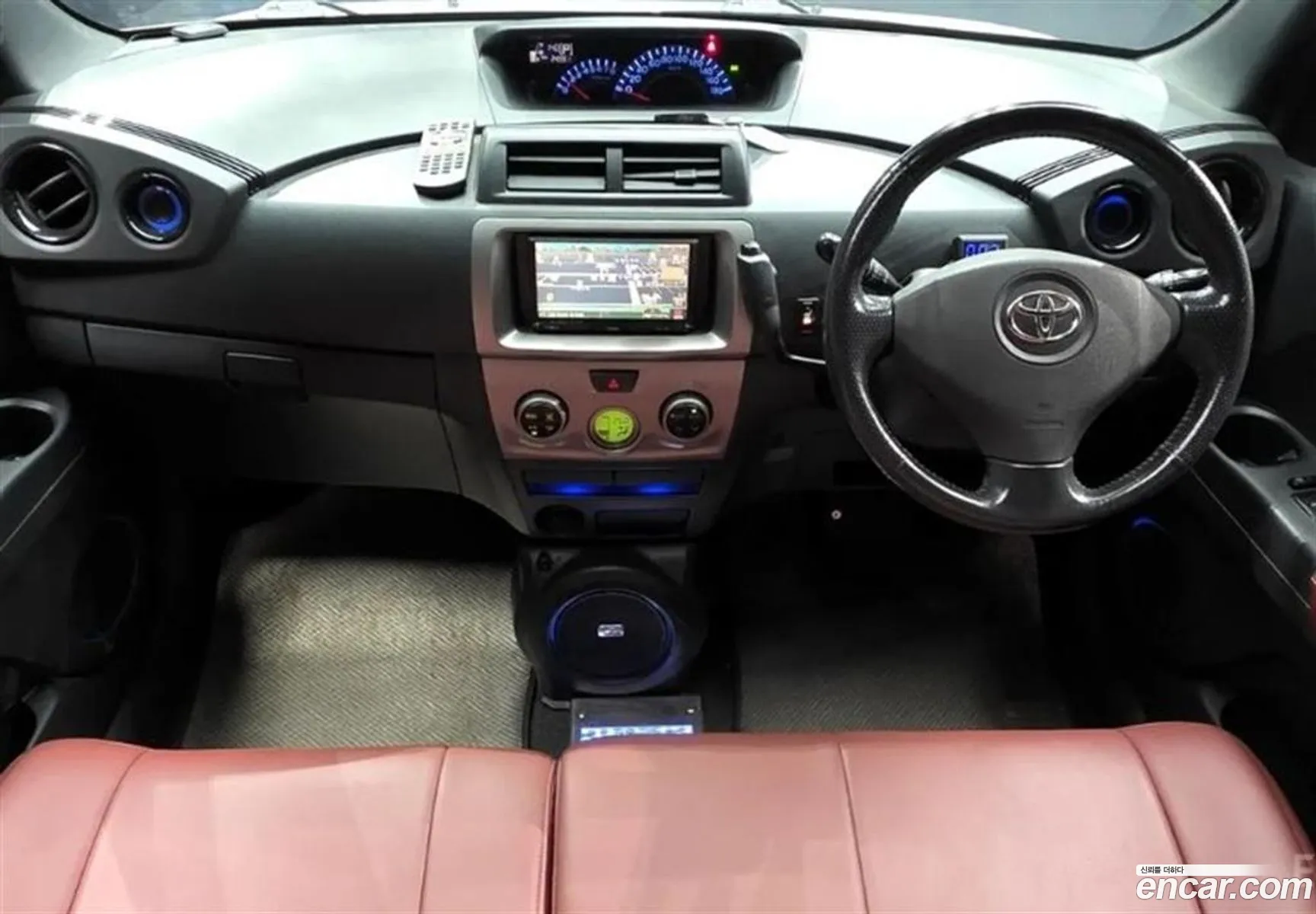 Toyota bB 2006 — 16
