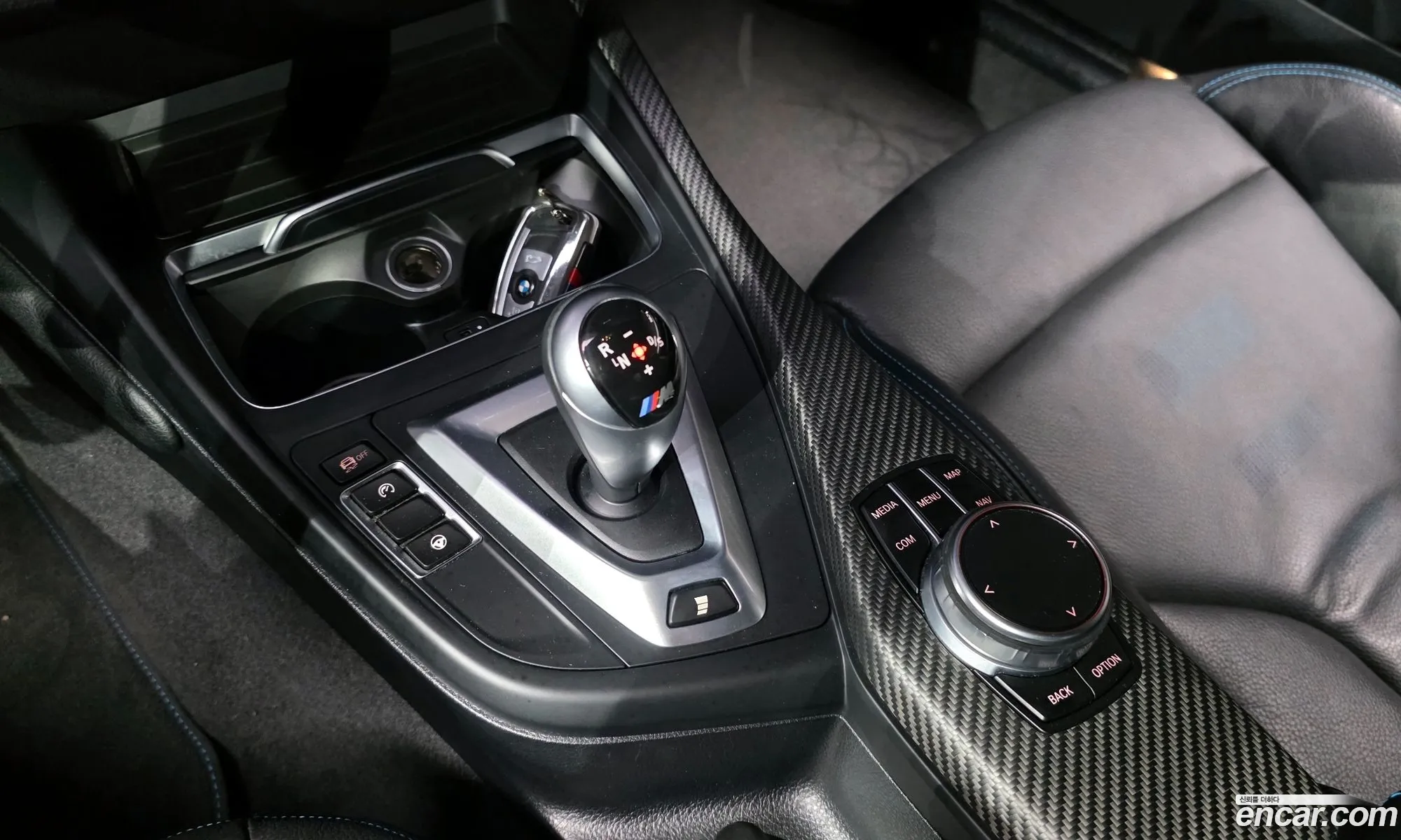 BMW M2 2020 WBS2U7101M7G77006 — 17