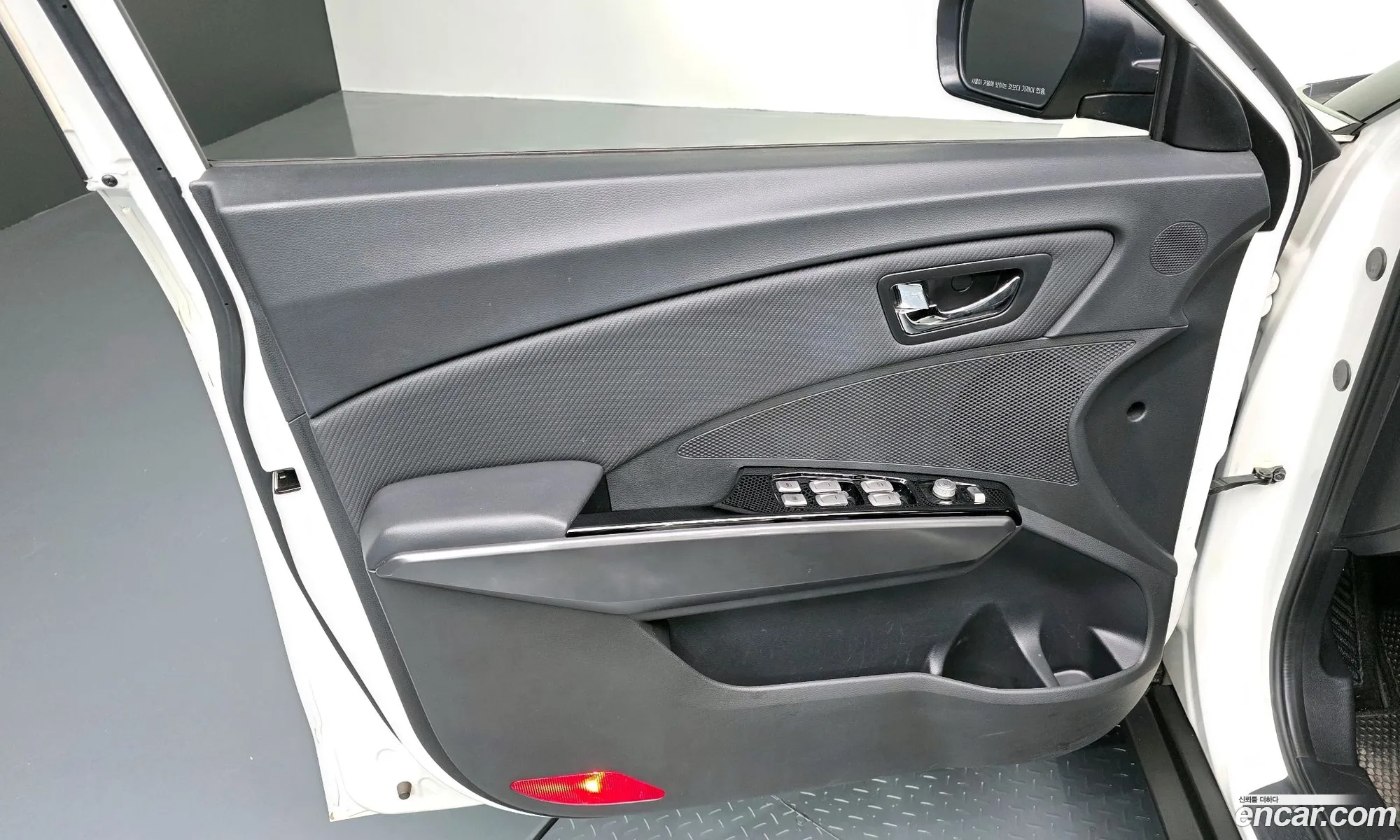 KG Mobility (SsangYong) Tivoli Air 2017 — 26