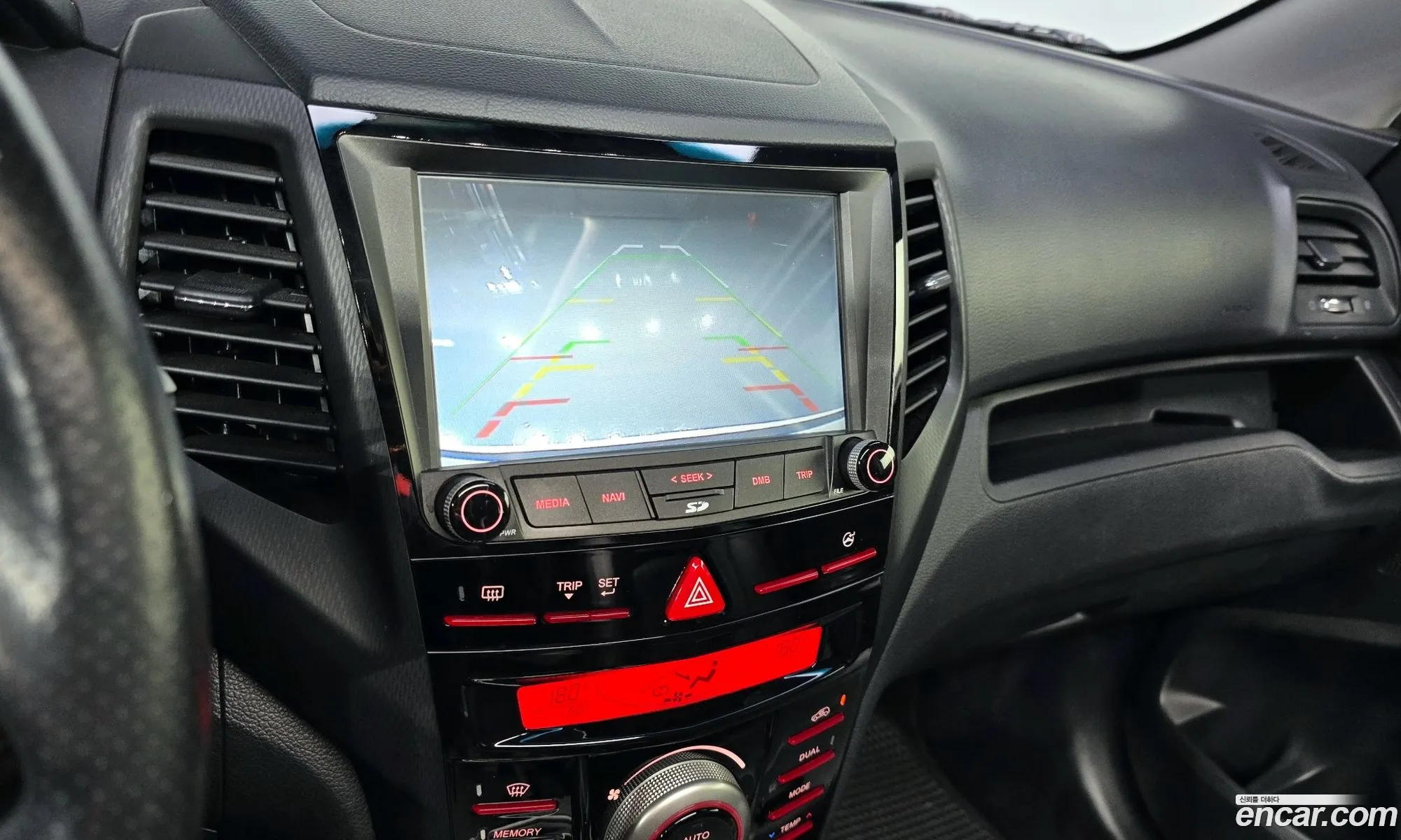 KG Mobility (SsangYong) Tivoli Air 2017 — 3
