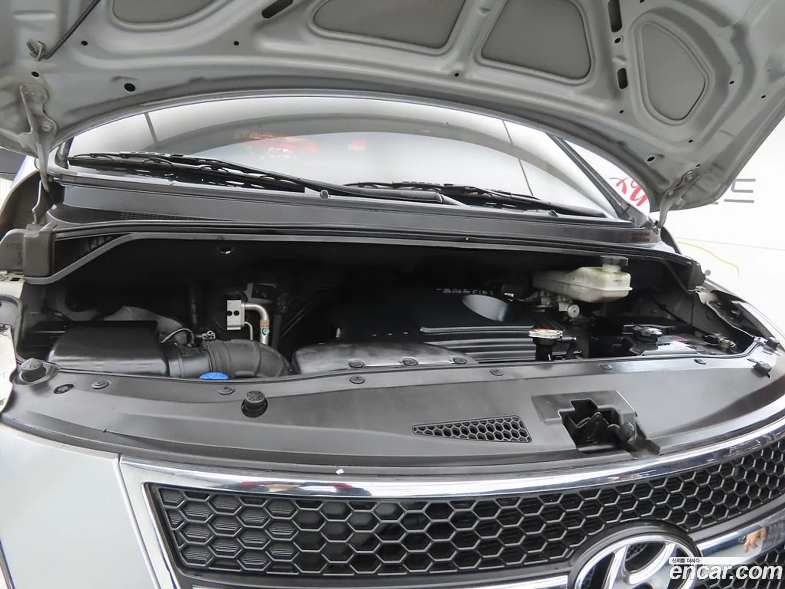 Hyundai Grand Starex 2014 — 12