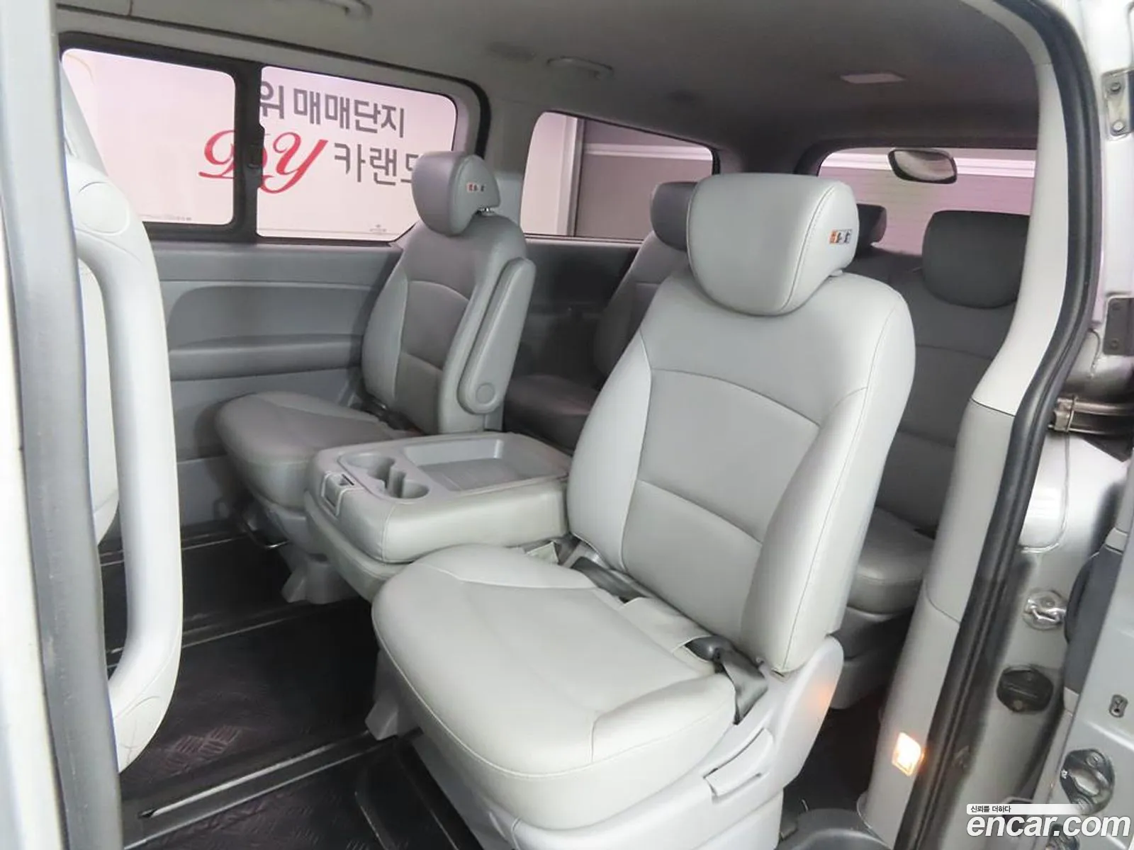 Hyundai Grand Starex 2014 — 13
