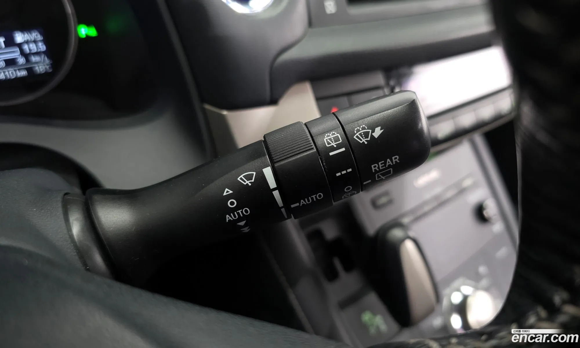 Lexus CT200h 2015 JTHKD5BH1F2248041 — 9