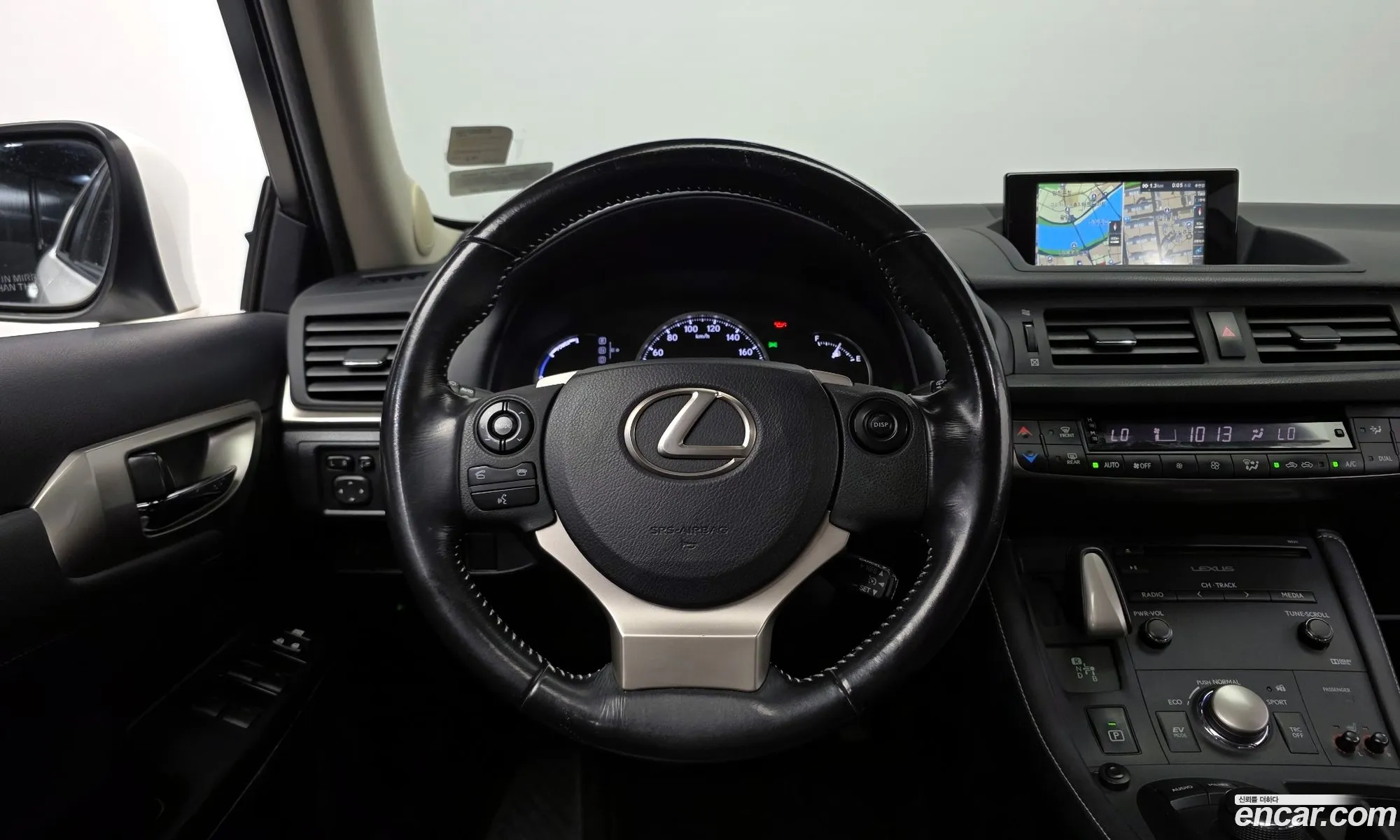 Lexus CT200h 2015 JTHKD5BH1F2248041 — 4