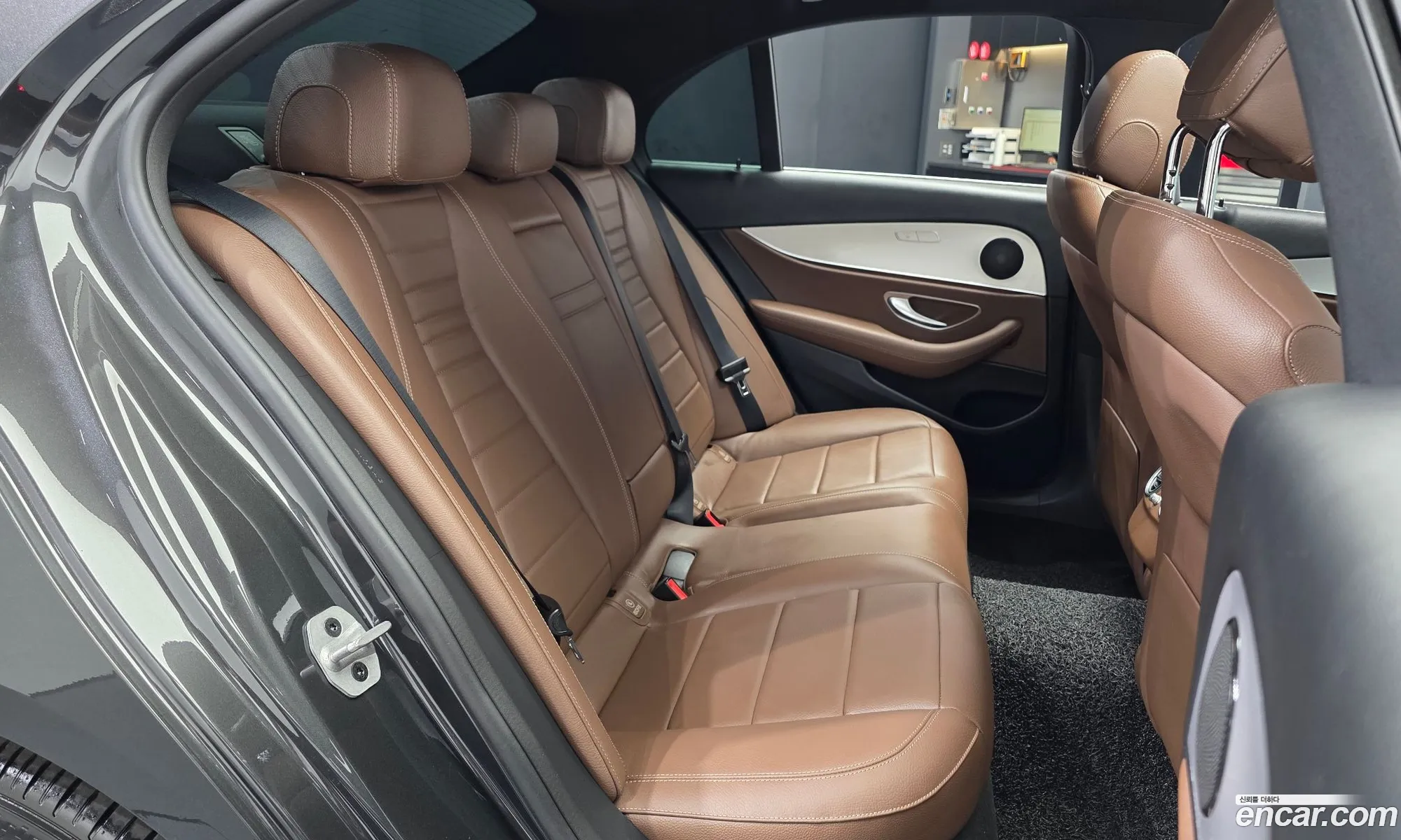 Mercedes-Benz E-Class W213 2021 — 15