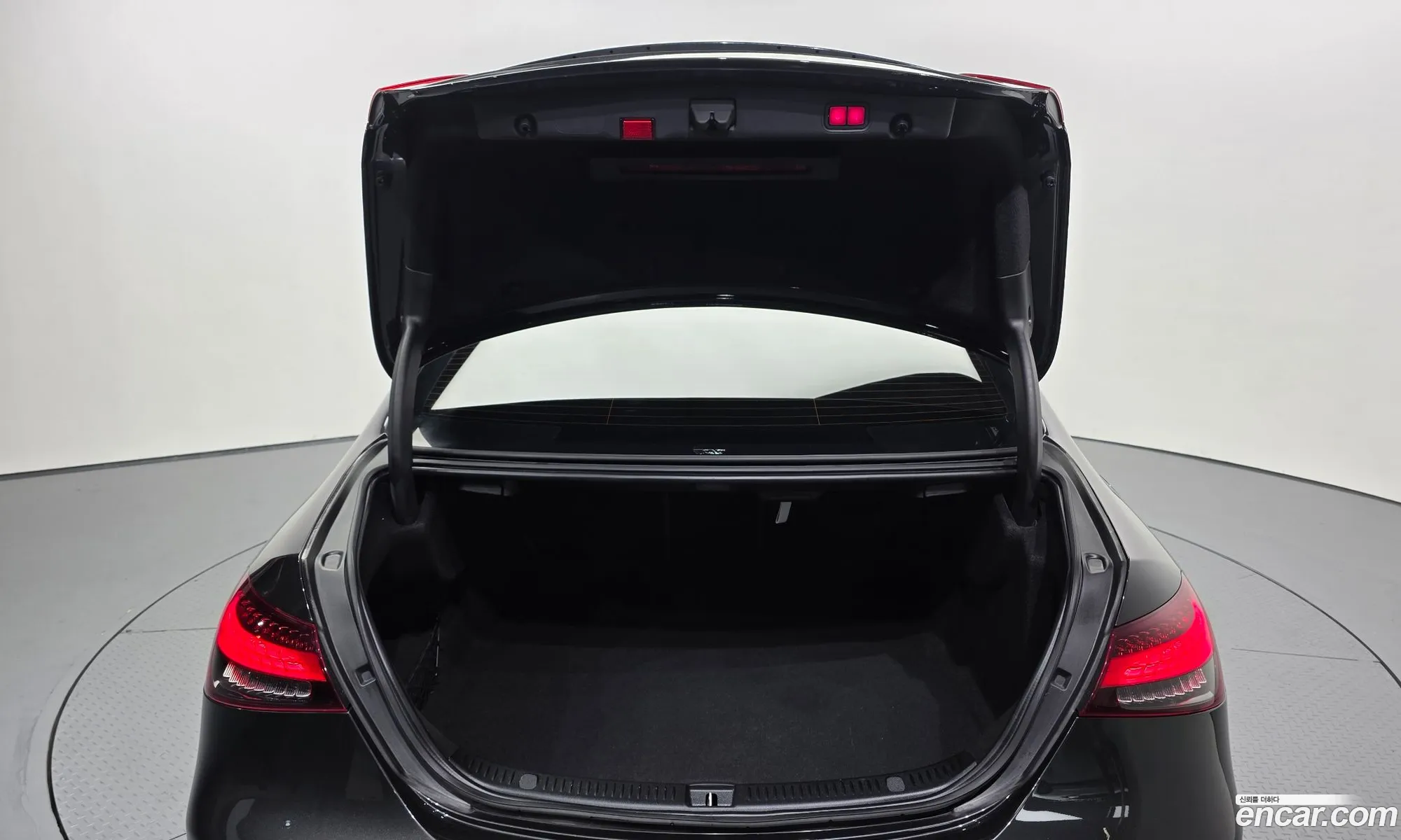 Mercedes-Benz E-Class W213 2021 — 10