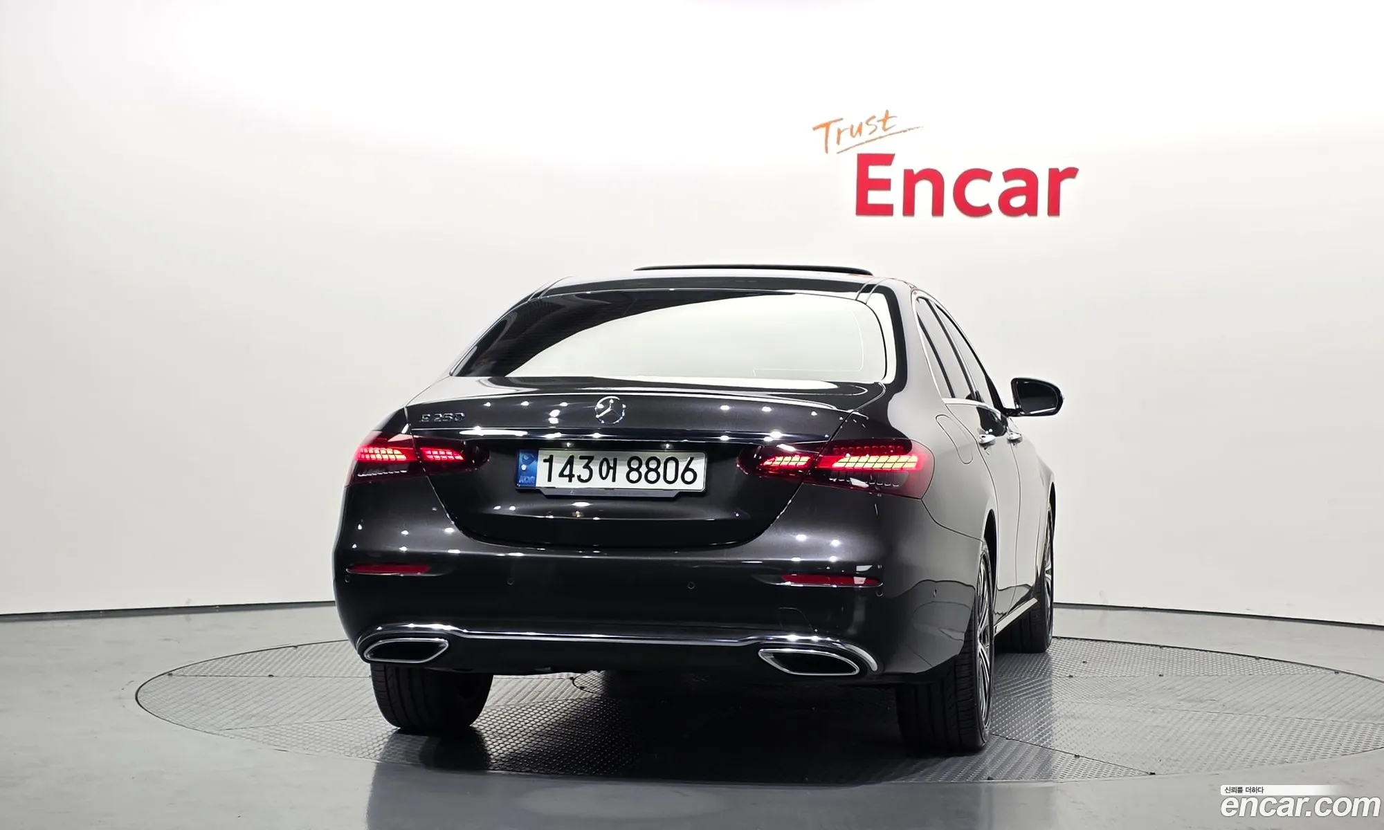 Mercedes-Benz E-Class W213 2021 — 22