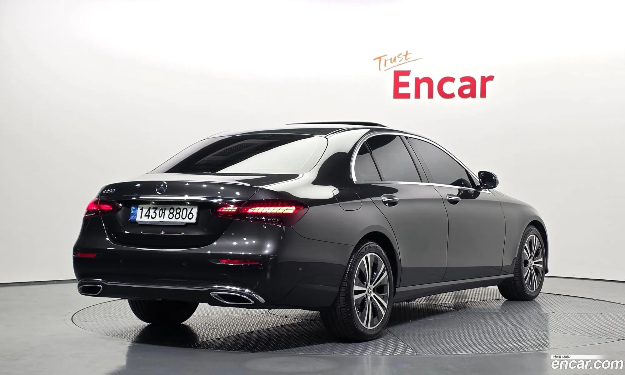 Mercedes-Benz E-Class W213 2021 — 18