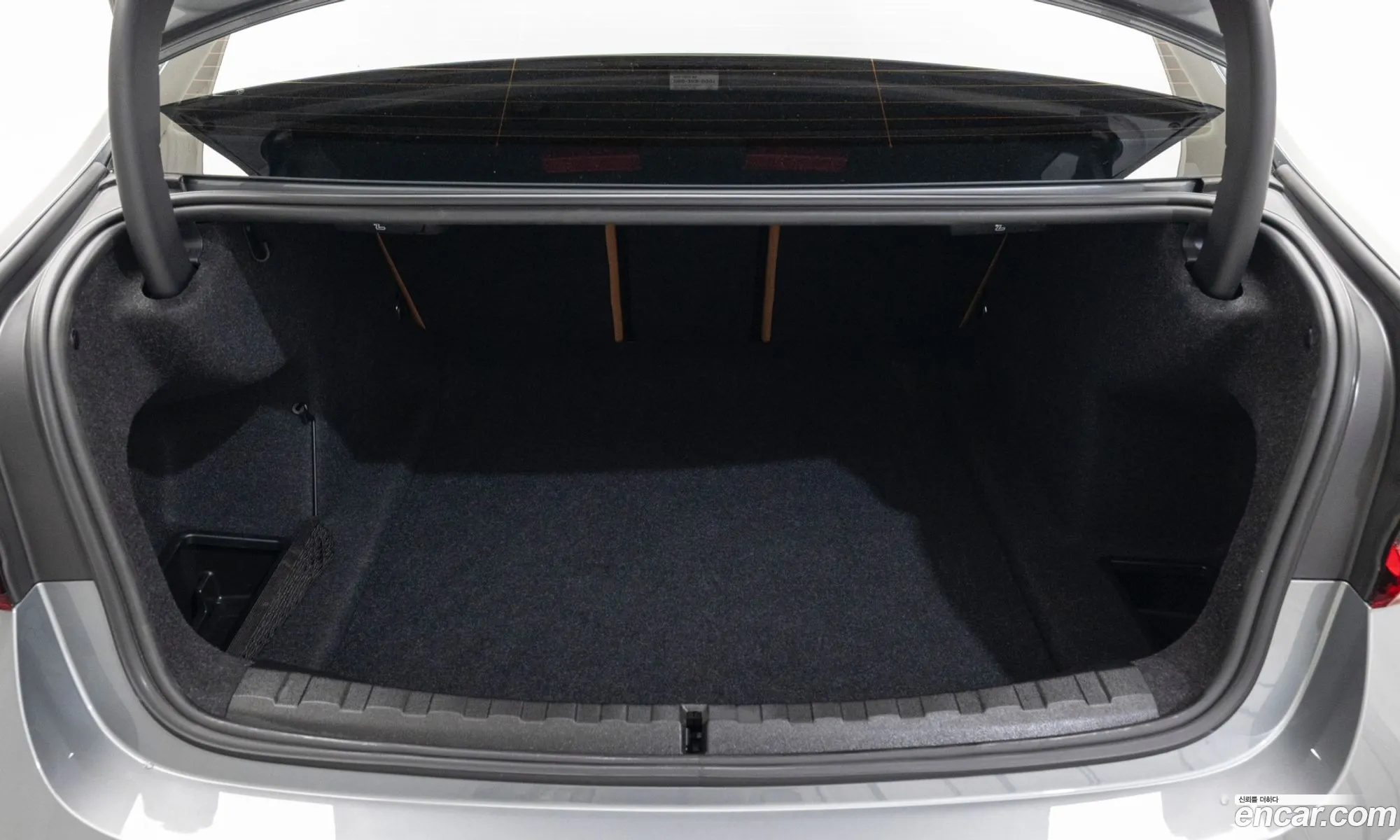 BMW 3 Series 2025 — 4
