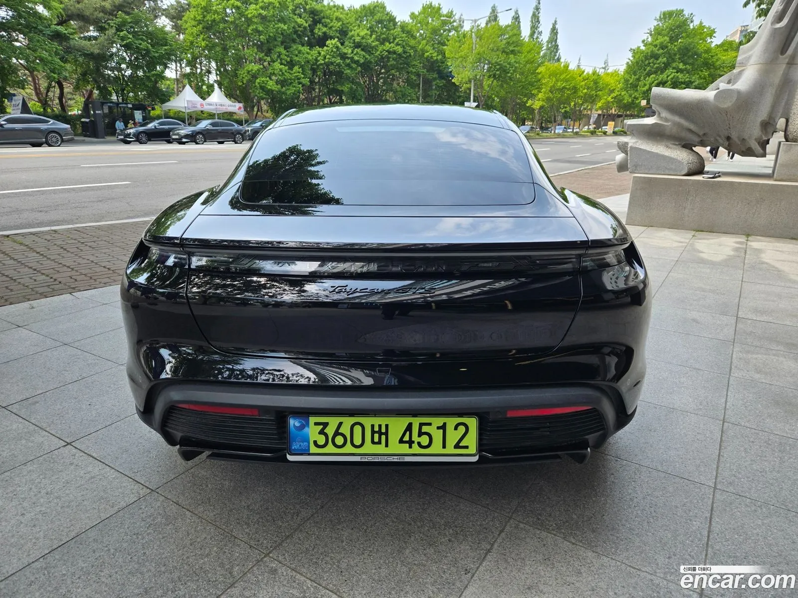 Porsche Taycan 2025 — 13